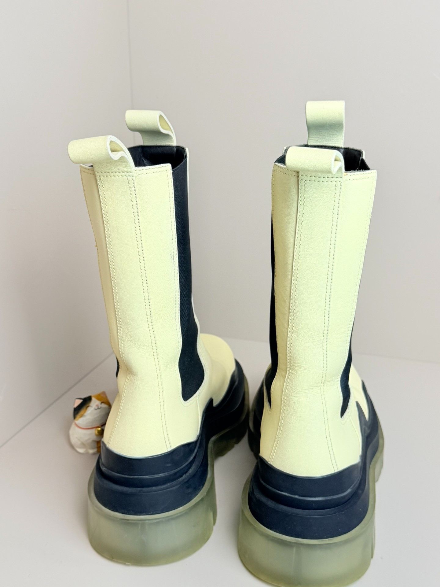 Bottega Veneta Bottega Veneta White Boots us_6-5 Women Size US 6.5 / IT 36.5 - 4 Thumbnail