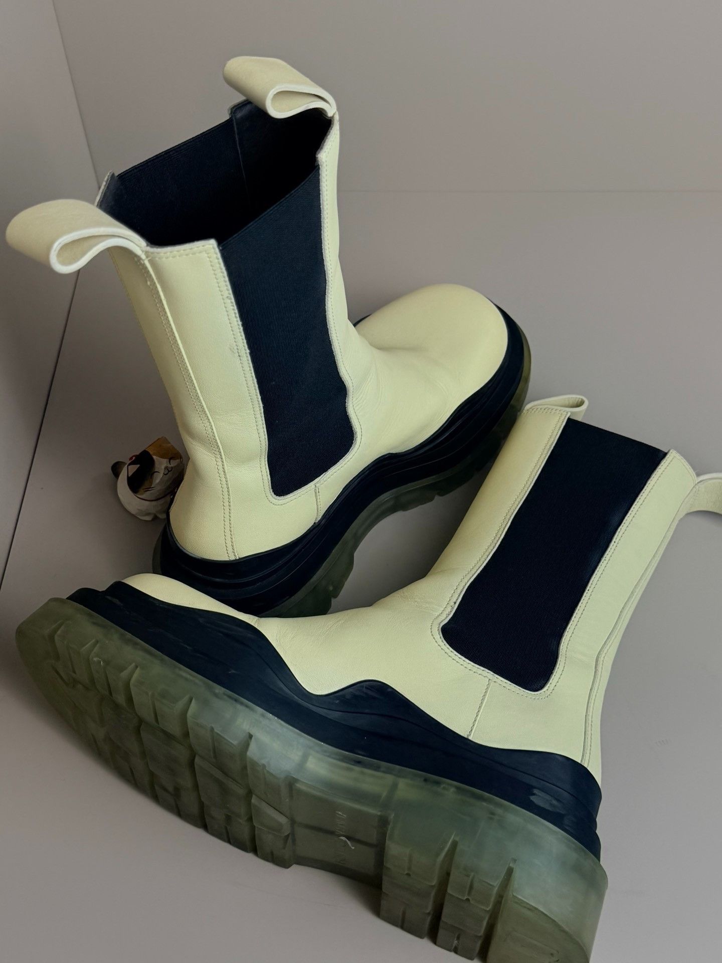 Bottega Veneta Bottega Veneta White Boots us_6-5 Women Size US 6.5 / IT 36.5 - 5 Thumbnail