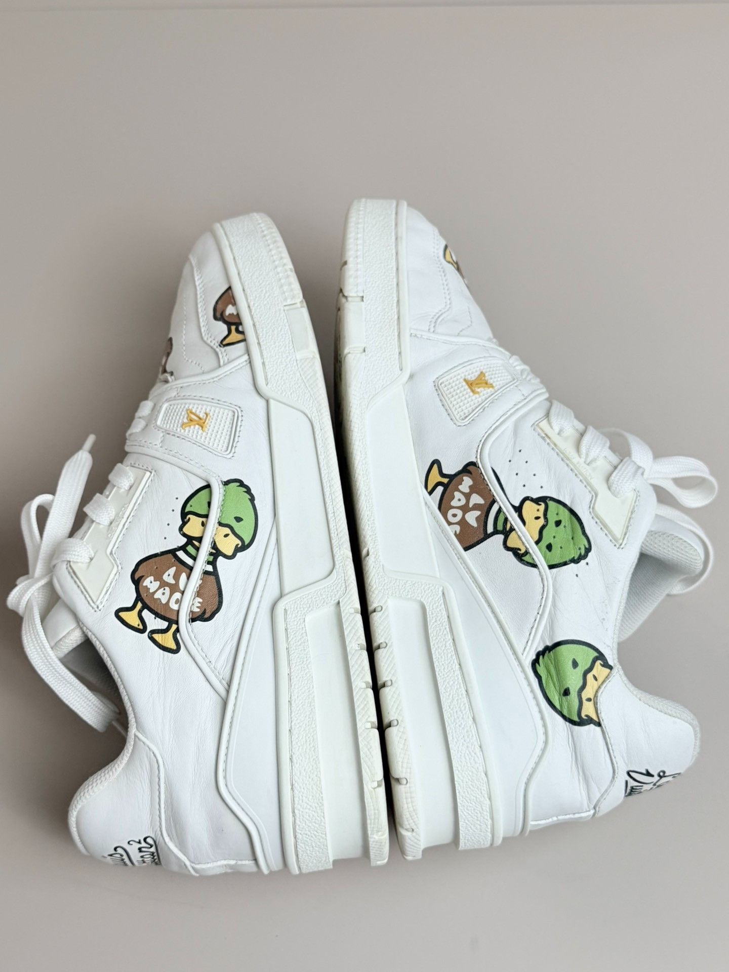 Louis Vuitton Louis Vuitton Training Lowtop Sneakers 6 Men Size US 6 / EU 39 - 7 Thumbnail