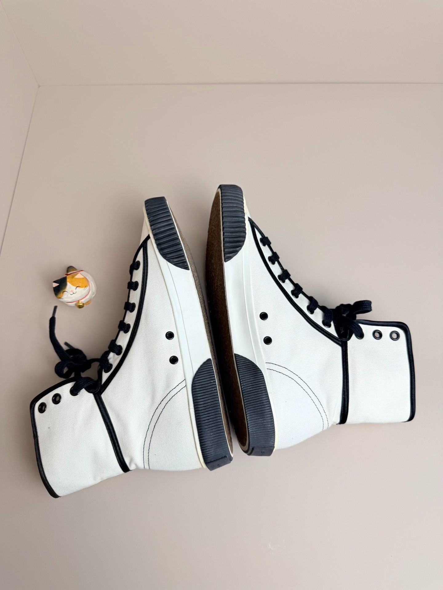 Givenchy Givenchy Canvas Multi Lowtop Sneakers us_8 Women Size US 8 / IT 38 - 5 Thumbnail