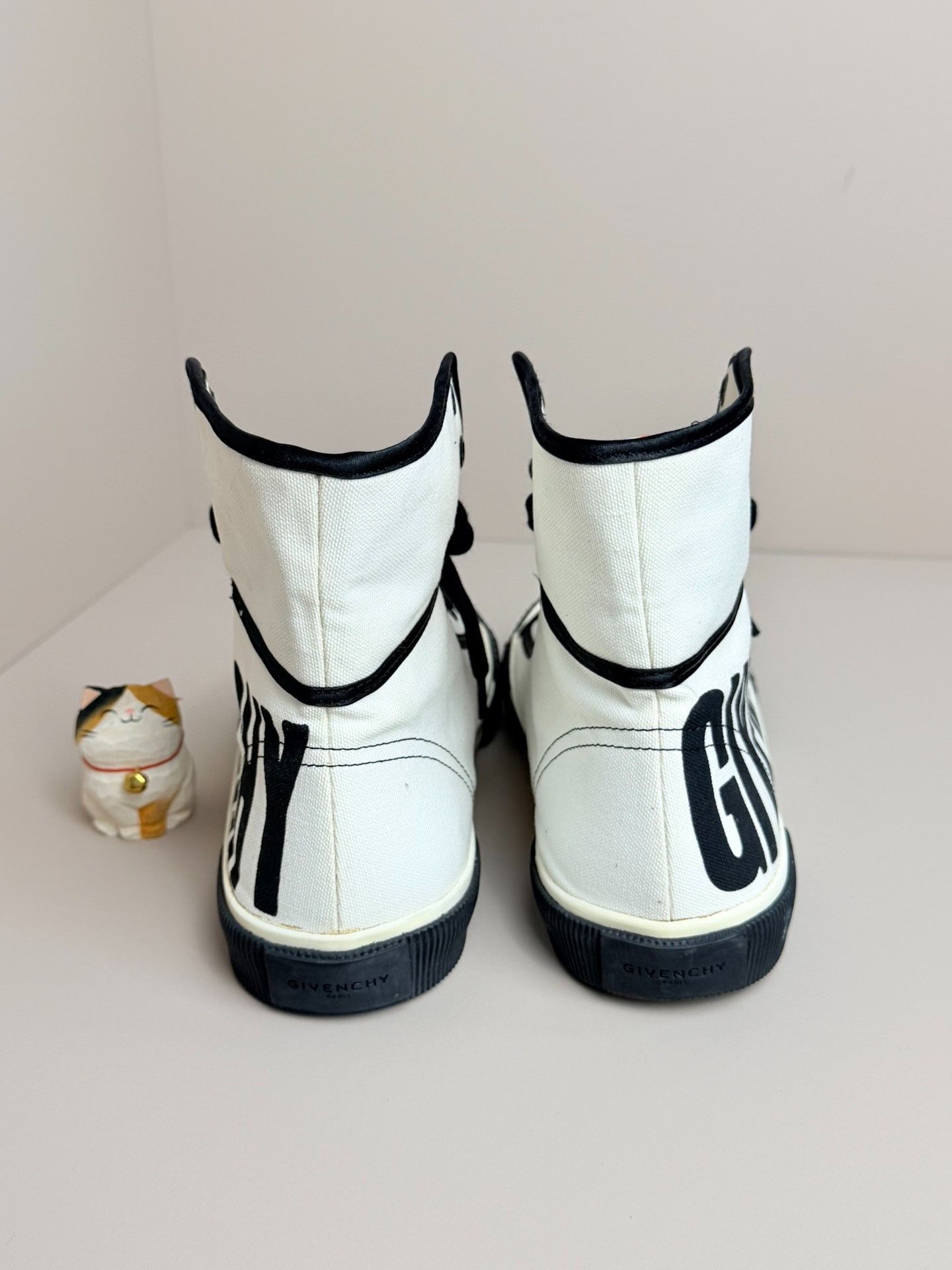 Givenchy Givenchy Canvas Multi Lowtop Sneakers us_8 Women Size US 8 / IT 38 - 4 Thumbnail