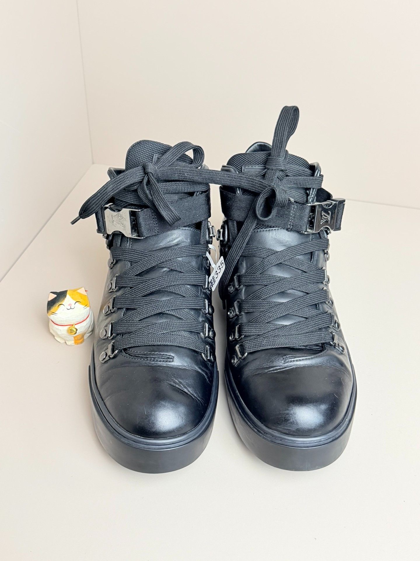 Louis Vuitton Louis Vuitton Checkered Black Hitop Sneakers 6.5 Men Size US 6.5 / EU 39-40 - 3 Thumbnail