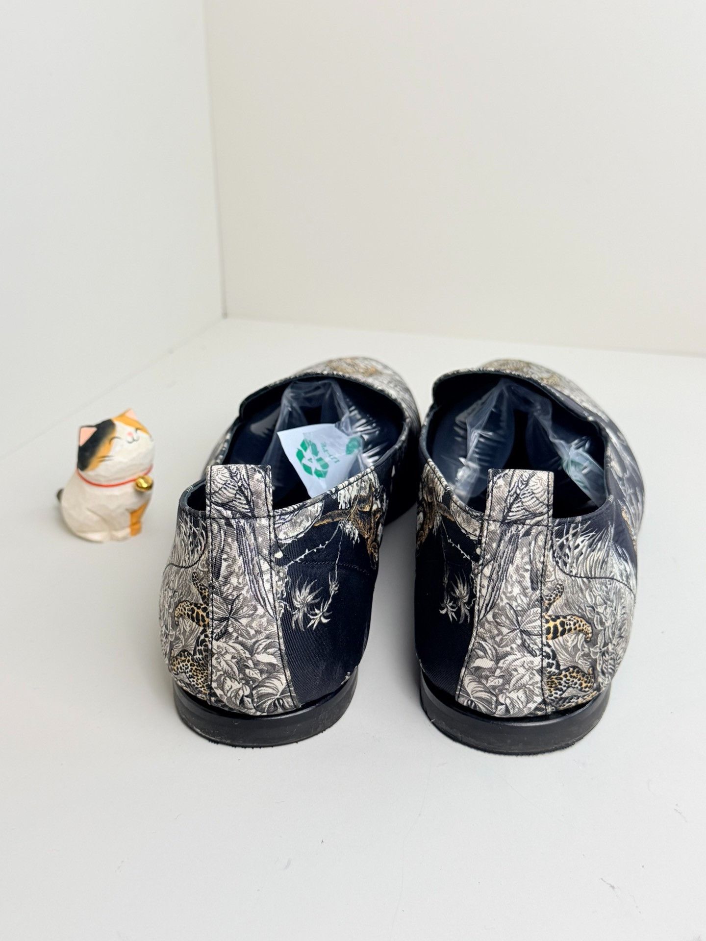 Hermes Hermes Embroidered Black Lowtop Sneakers 9.5 Men Size US 9.5 / EU 42-43 - 6 Thumbnail