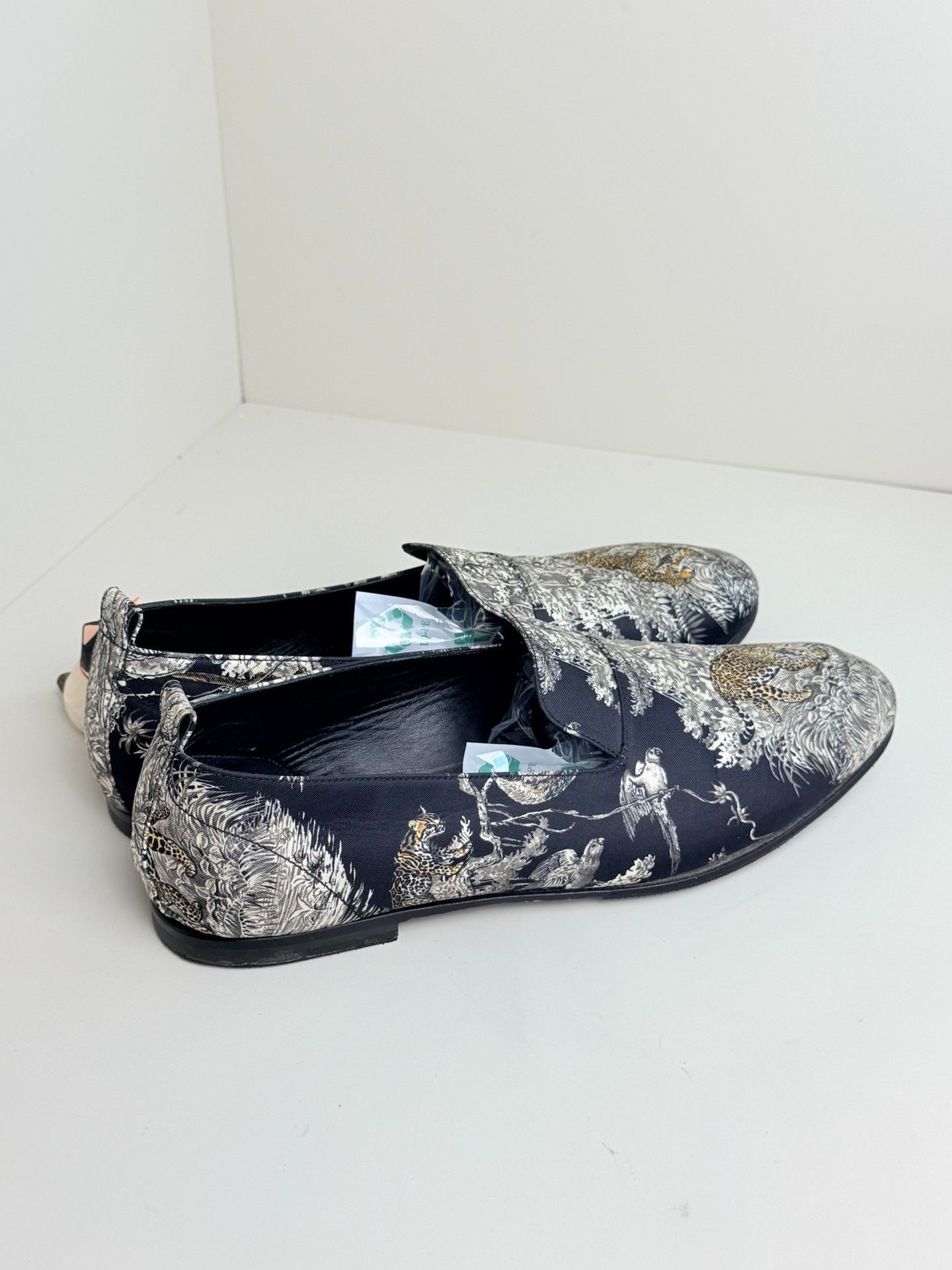 Hermes Hermes Embroidered Black Lowtop Sneakers 9.5 Men Size US 9.5 / EU 42-43 - 2 Thumbnail
