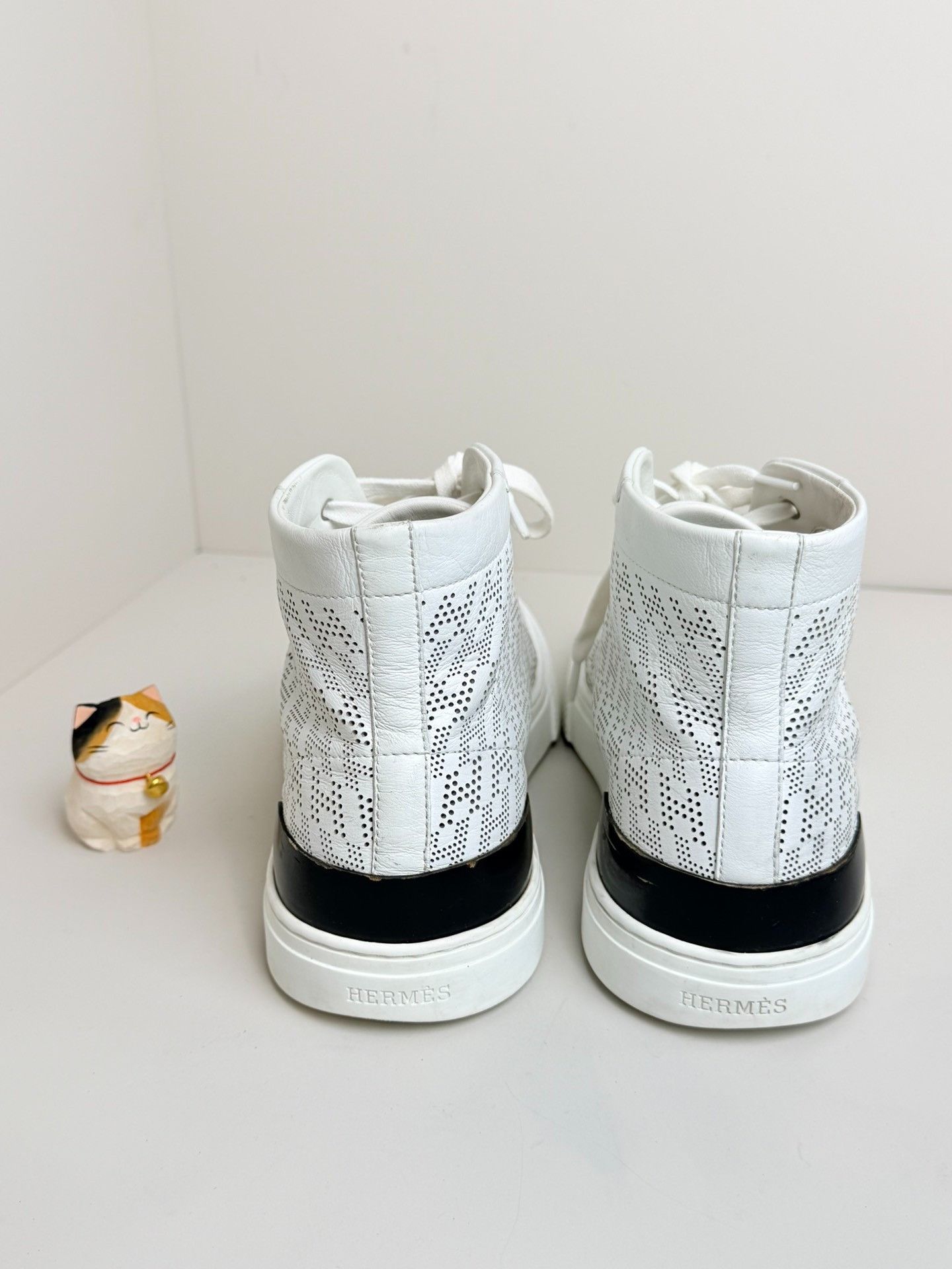 Hermes Hermes Leather White Hitop Sneakers 7 Men Size US 7 / EU 40 - 4 Thumbnail