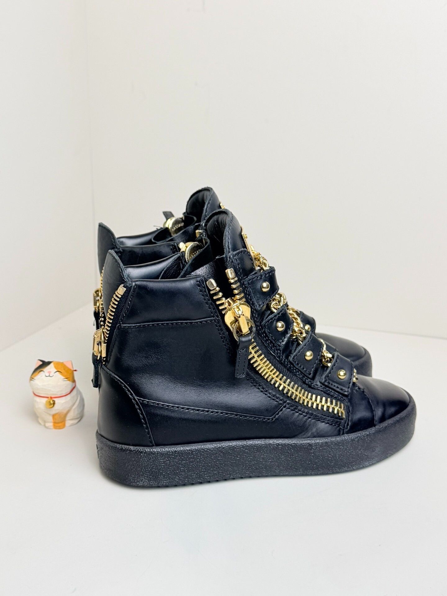 Giuseppe Zanotti Giuseppe Zanotti Black Hitop Sneakers us_5 Women Size US 5 / IT 35 - 2 Thumbnail