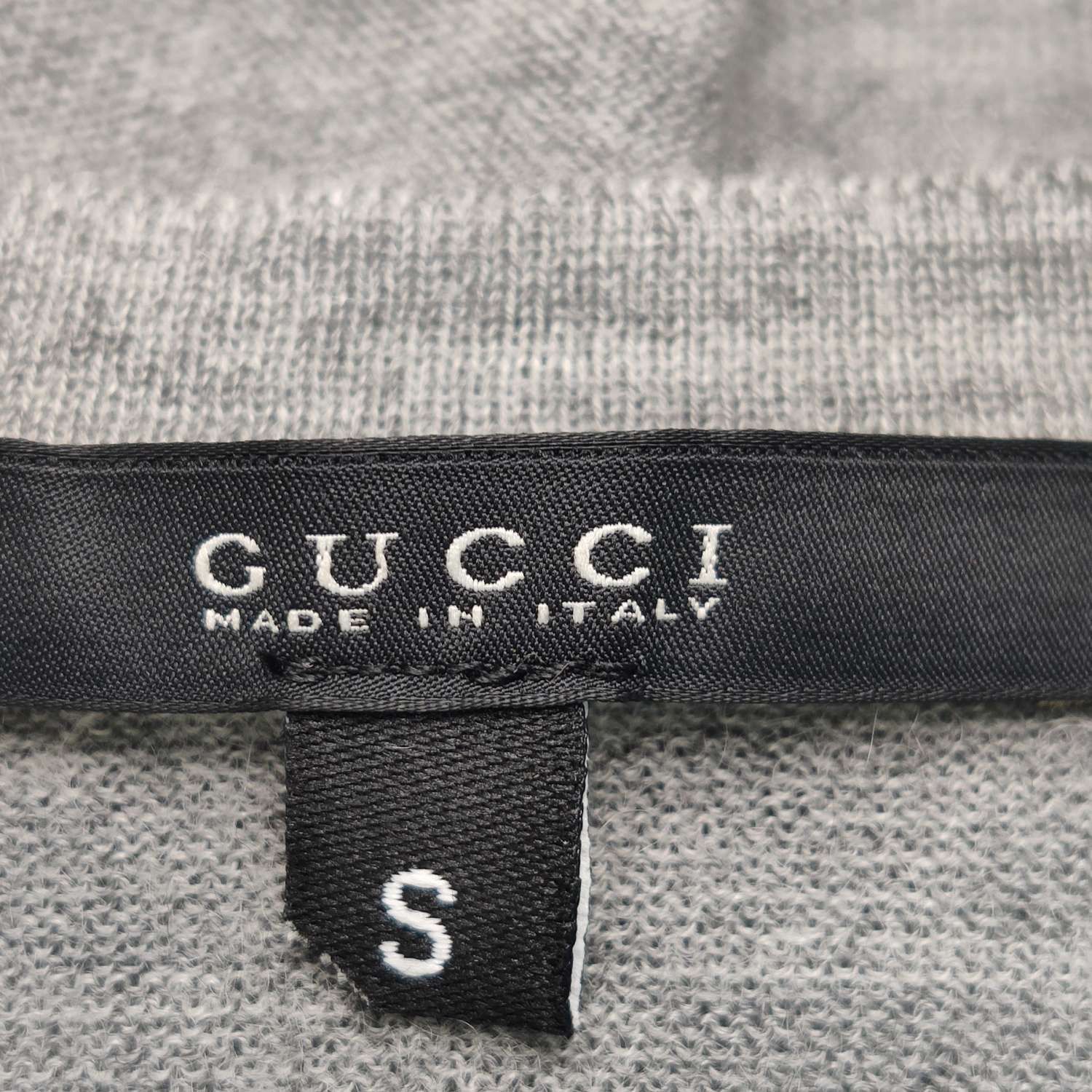 Gucci Gucci Gray Cashmere V-Neck Sweater Size S Size US S / EU 44-46 / 1 - 5 Thumbnail
