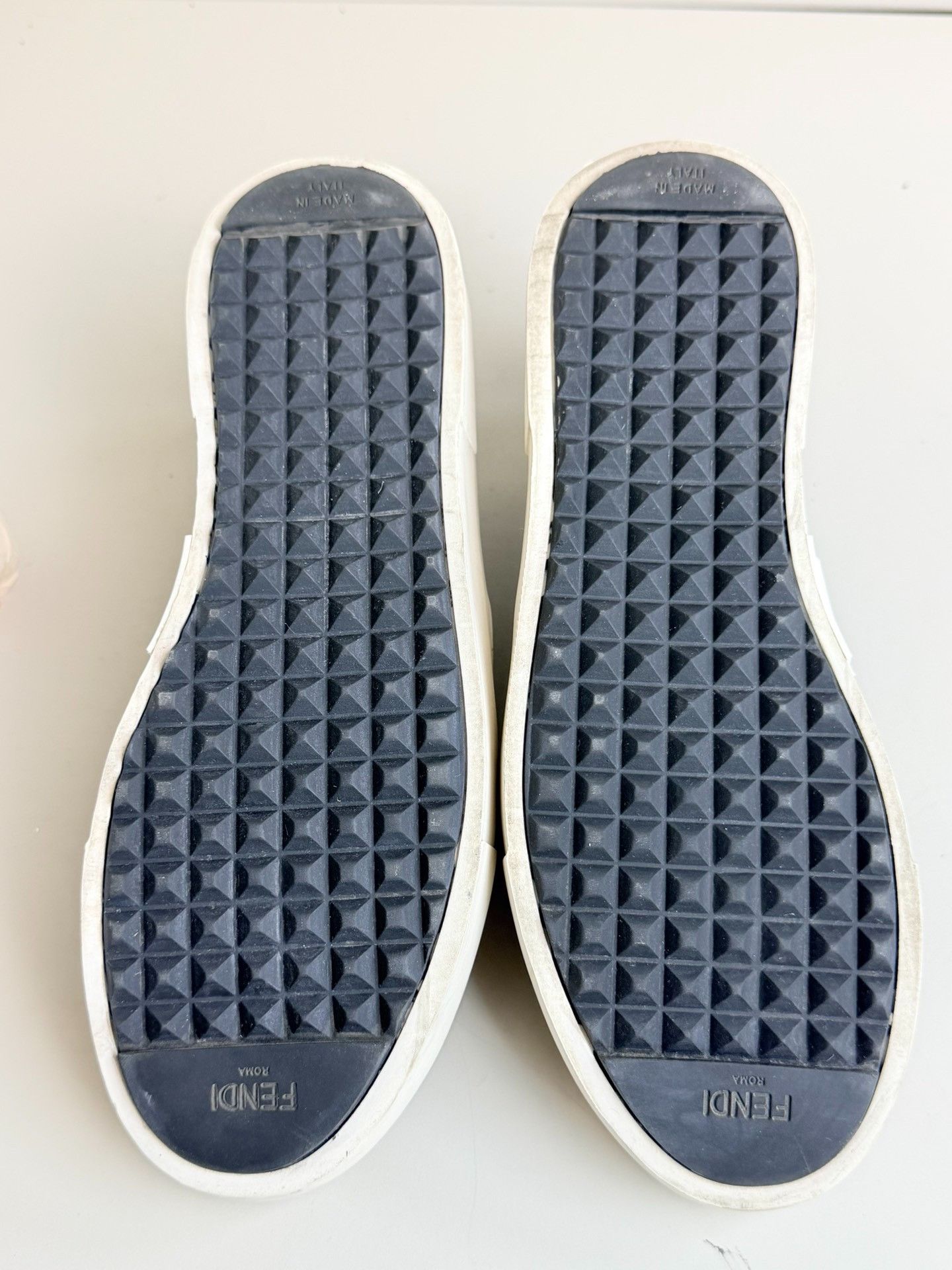 Fendi Fendi Black Lowtop Sneakers us_8 Women Size US 8 / IT 38 - 5 Thumbnail