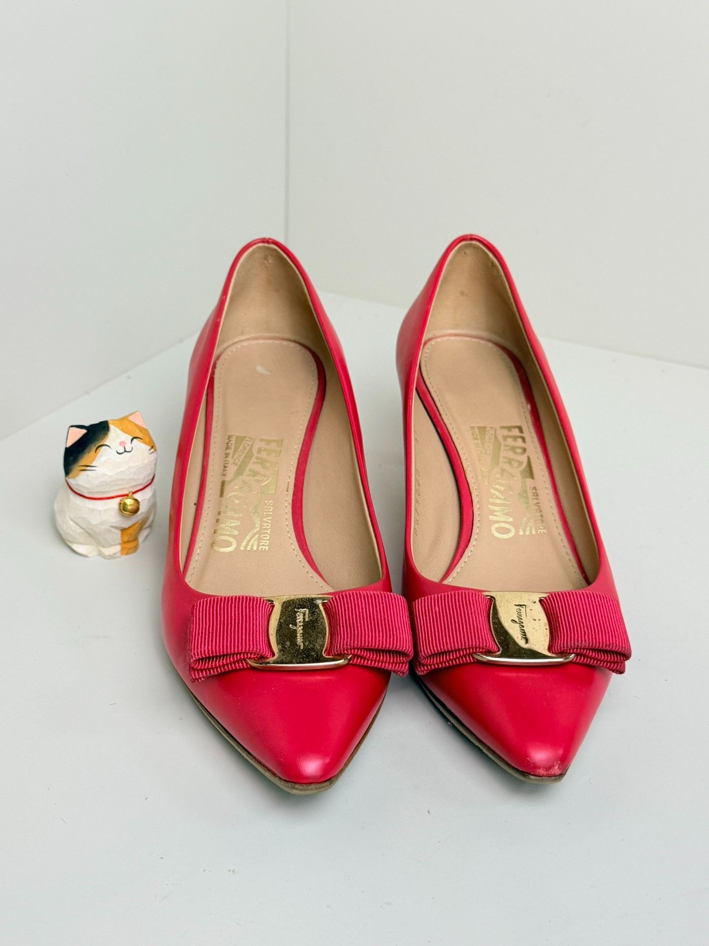 Salvatore Ferragamo Salvatore Ferragamo Red Lowtop Sneakers us_5 Women Size US 5 / IT 35 - 2 Thumbnail