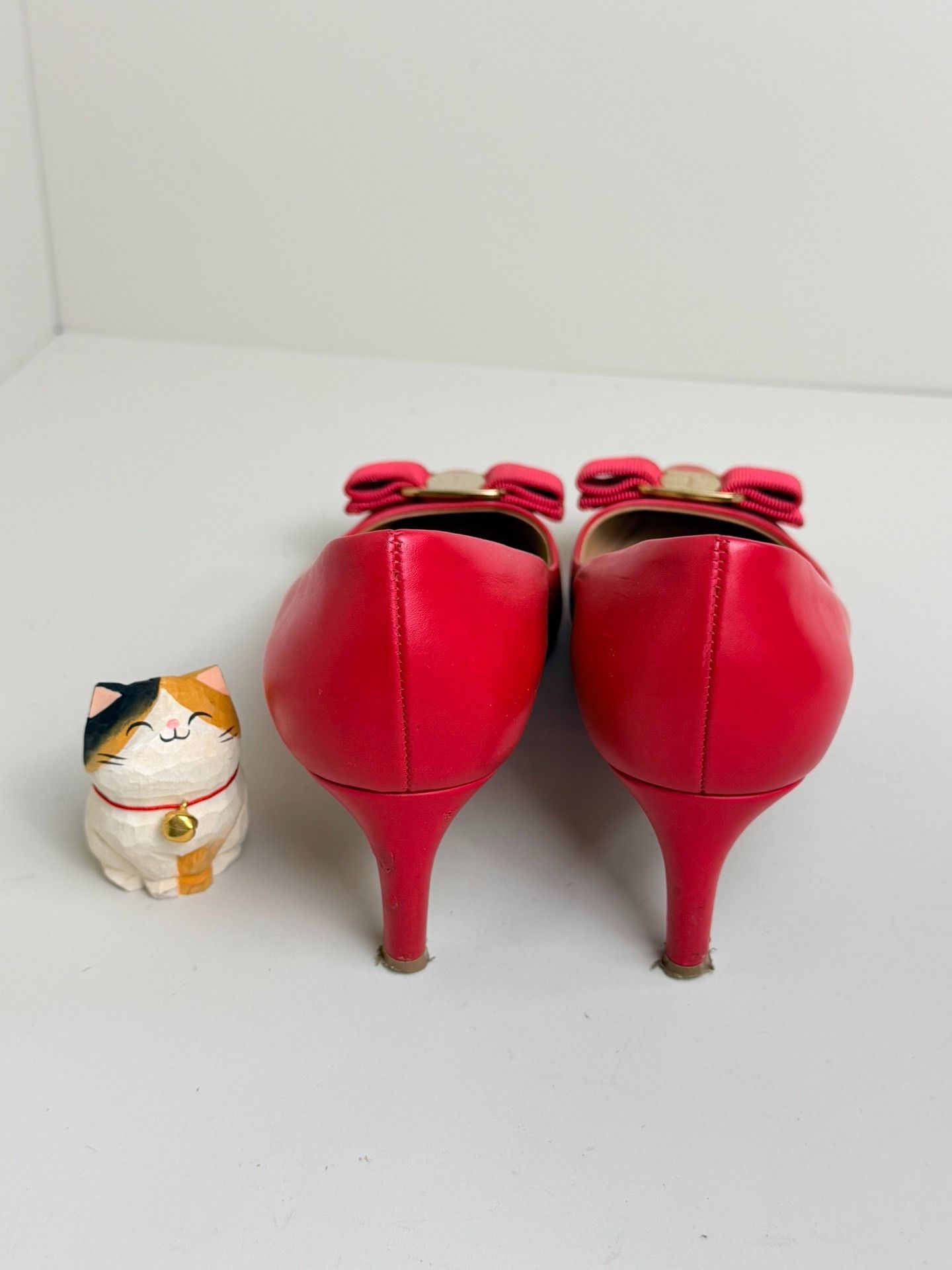 Salvatore Ferragamo Salvatore Ferragamo Red Lowtop Sneakers us_5 Women Size US 5 / IT 35 - 4 Thumbnail