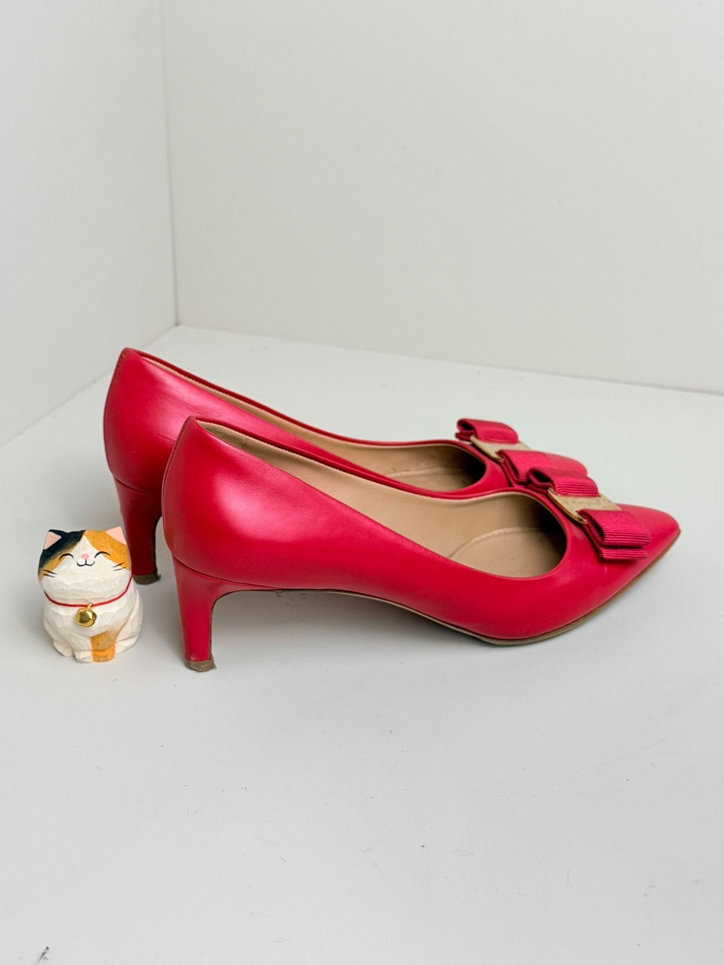 Salvatore Ferragamo Salvatore Ferragamo Red Lowtop Sneakers us_5 Women Size US 5 / IT 35 - 3 Thumbnail