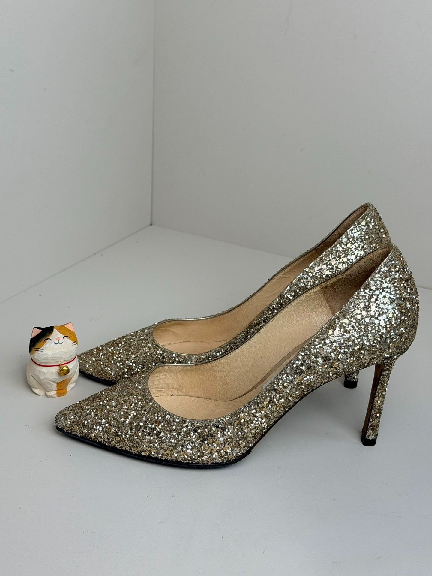 Jimmy Choo Jimmy Choo Gold Lowtop Sneakers us_7 Women Size US 7 / IT 37 - 2 Thumbnail