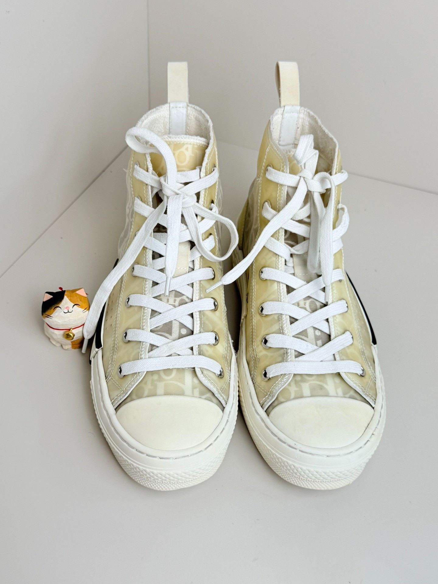 Dior Dior White Hitop Sneakers 7 Men Size US 7 / EU 40 - 3 Thumbnail