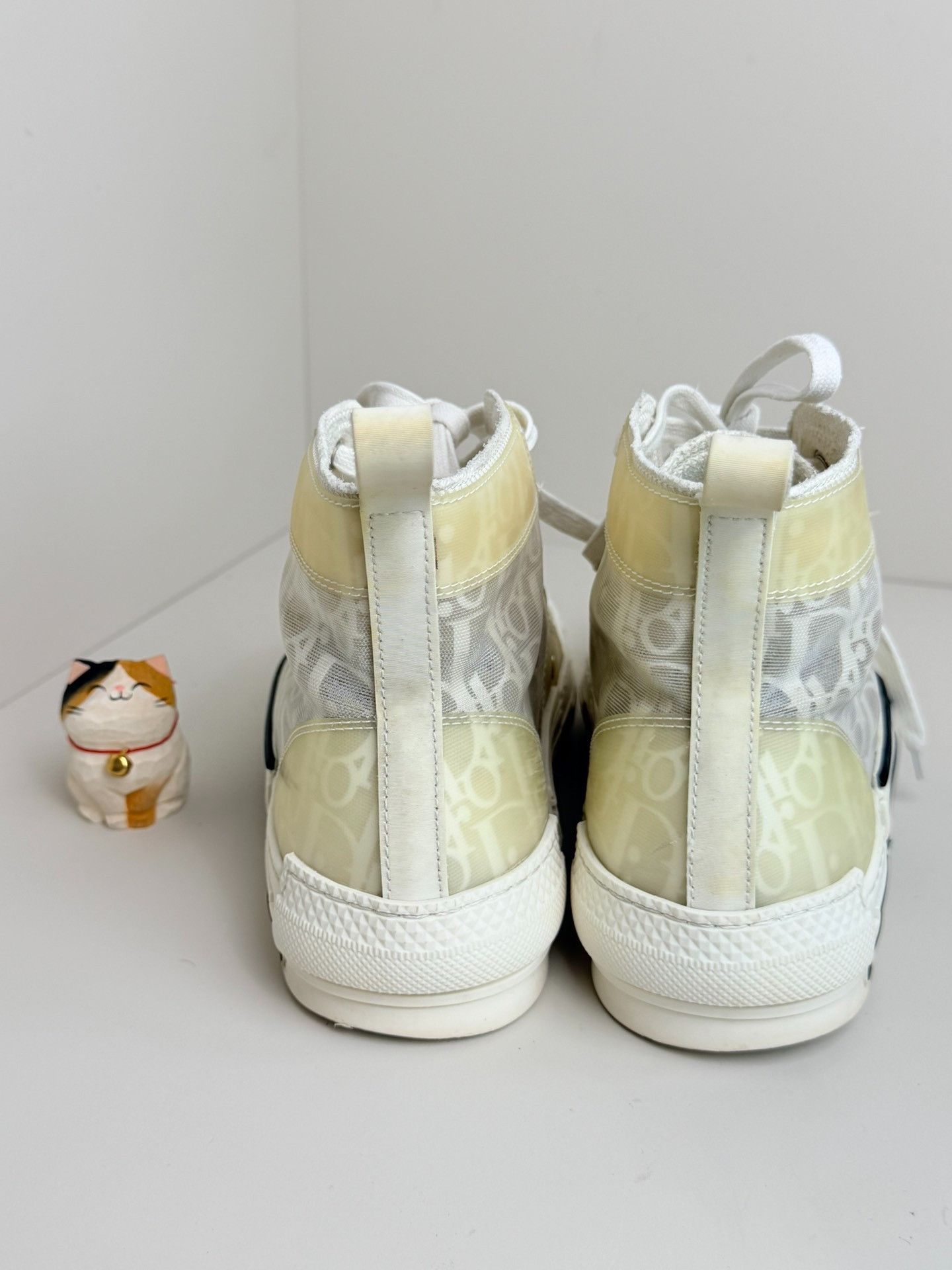 Dior Dior White Hitop Sneakers 7 Men Size US 7 / EU 40 - 4 Thumbnail