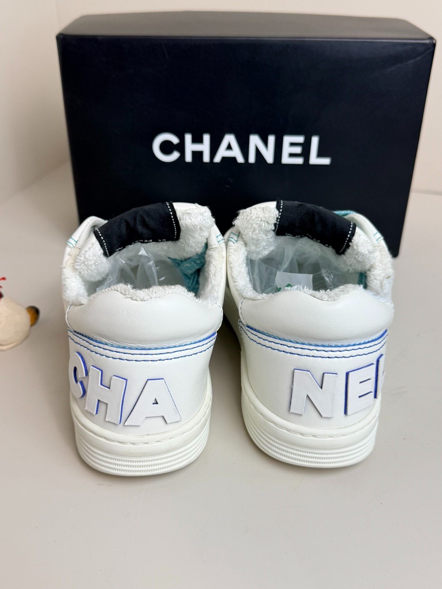 Chanel Chanel Blue Lowtop Sneakers us_5 Women Size US 5 / IT 35 - 4 Thumbnail