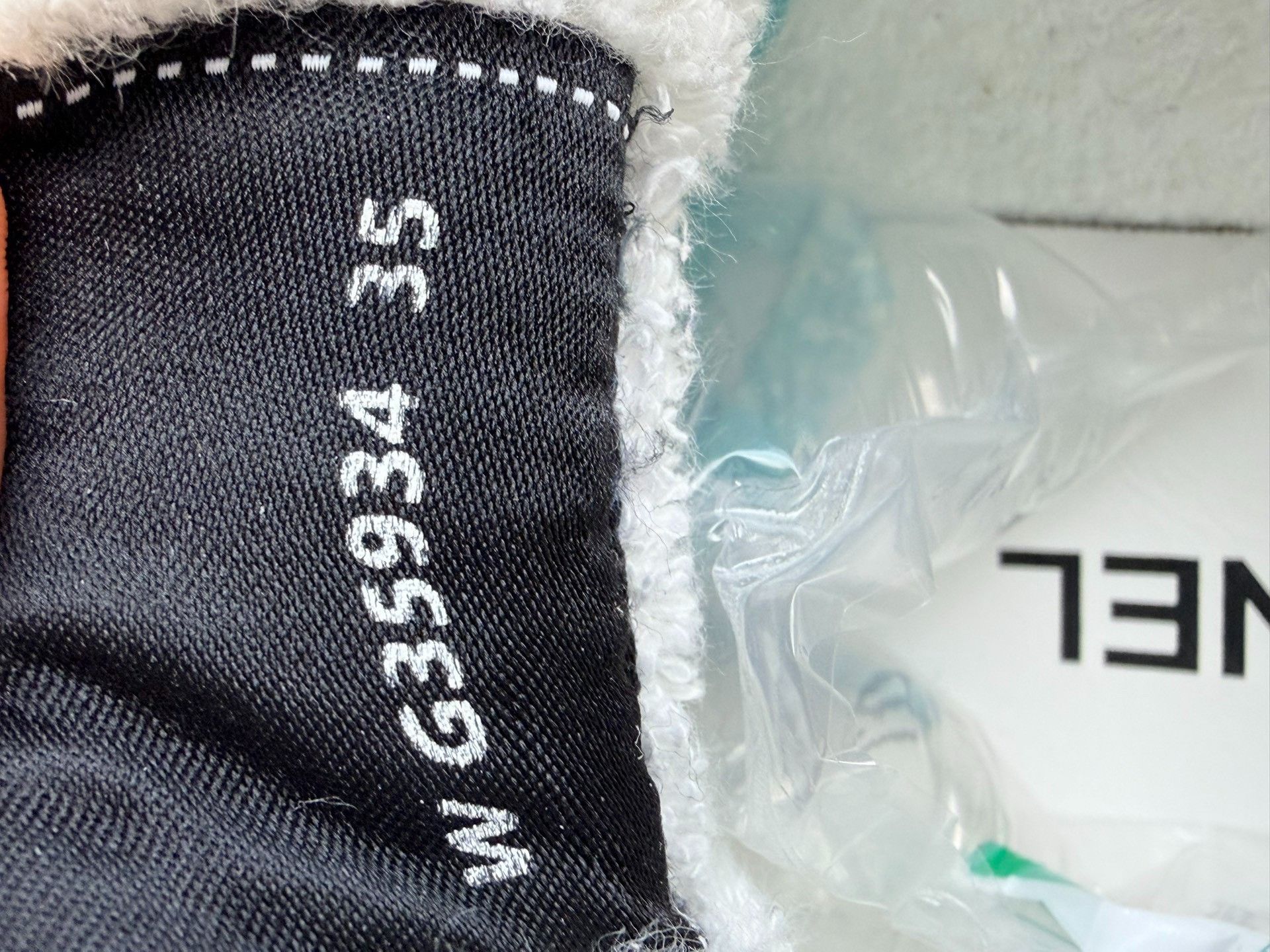 Chanel Chanel Blue Lowtop Sneakers us_5 Women Size US 5 / IT 35 - 6 Thumbnail