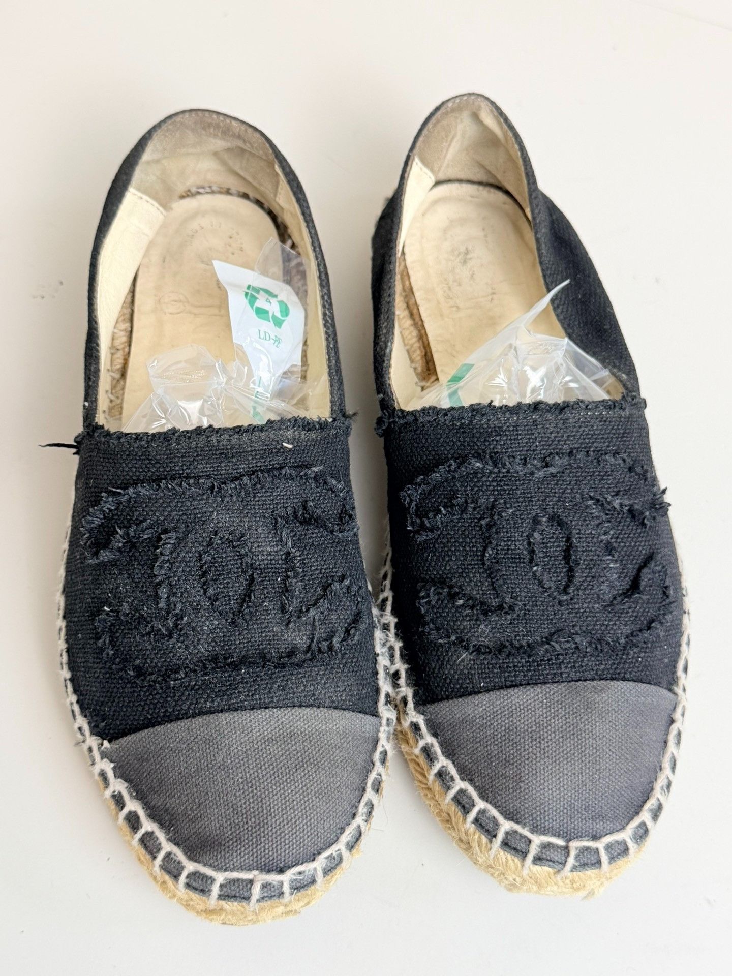 Chanel Chanel Denim Black Lowtop Sneakers us_8 Women Size US 8 / IT 38 - 4 Thumbnail