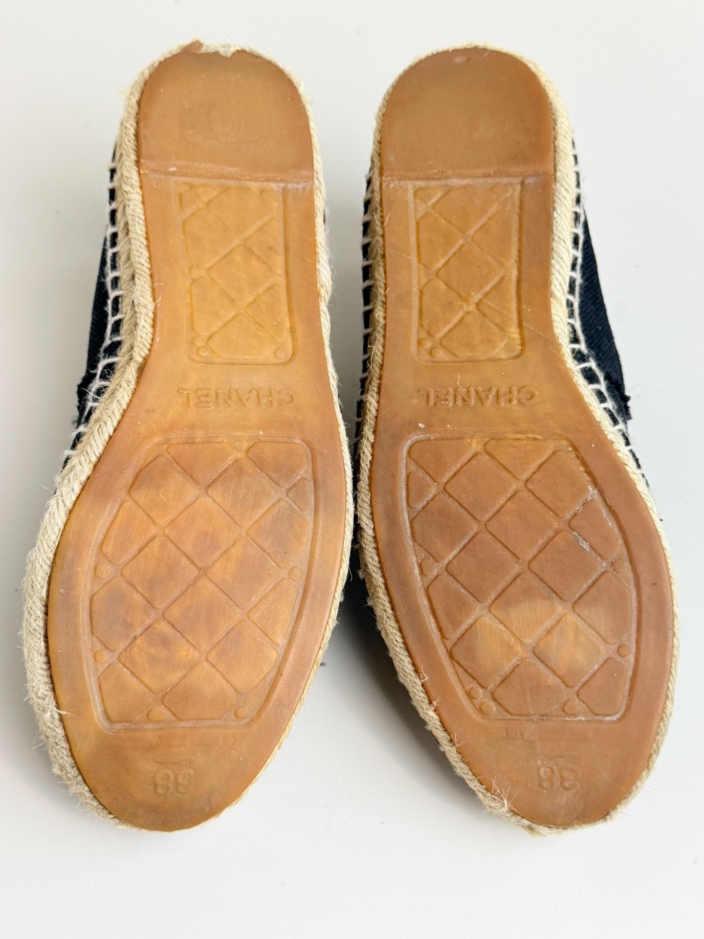 Chanel Chanel Denim Black Lowtop Sneakers us_8 Women Size US 8 / IT 38 - 7 Thumbnail