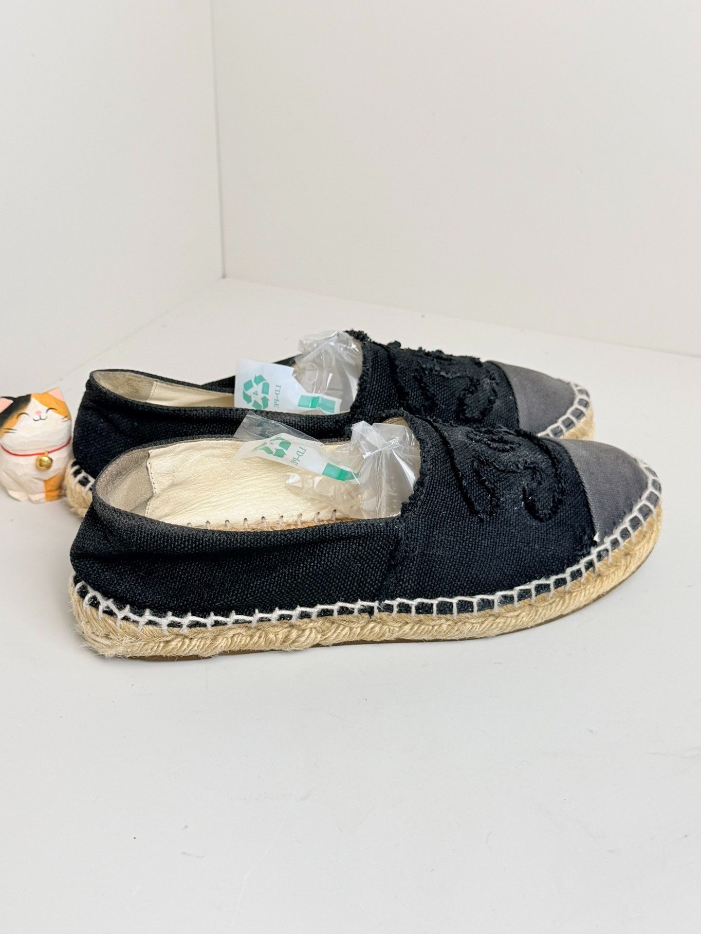 Chanel Chanel Denim Black Lowtop Sneakers us_8 Women Size US 8 / IT 38 - 2 Thumbnail