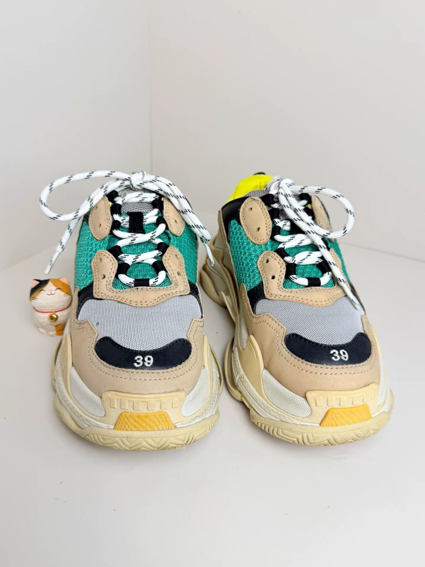 Balenciaga Balenciaga Yellow Lowtop Sneakers 6 Men Size US 6 / EU 39 - 3 Thumbnail
