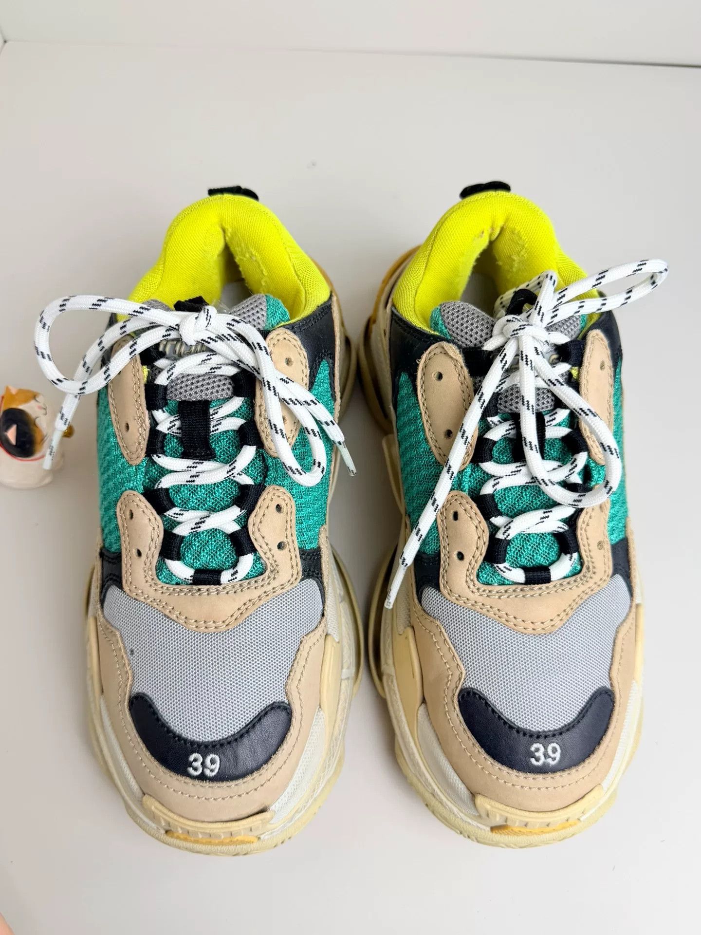 Balenciaga Balenciaga Yellow Lowtop Sneakers 6 Men Size US 6 / EU 39 - 6 Thumbnail