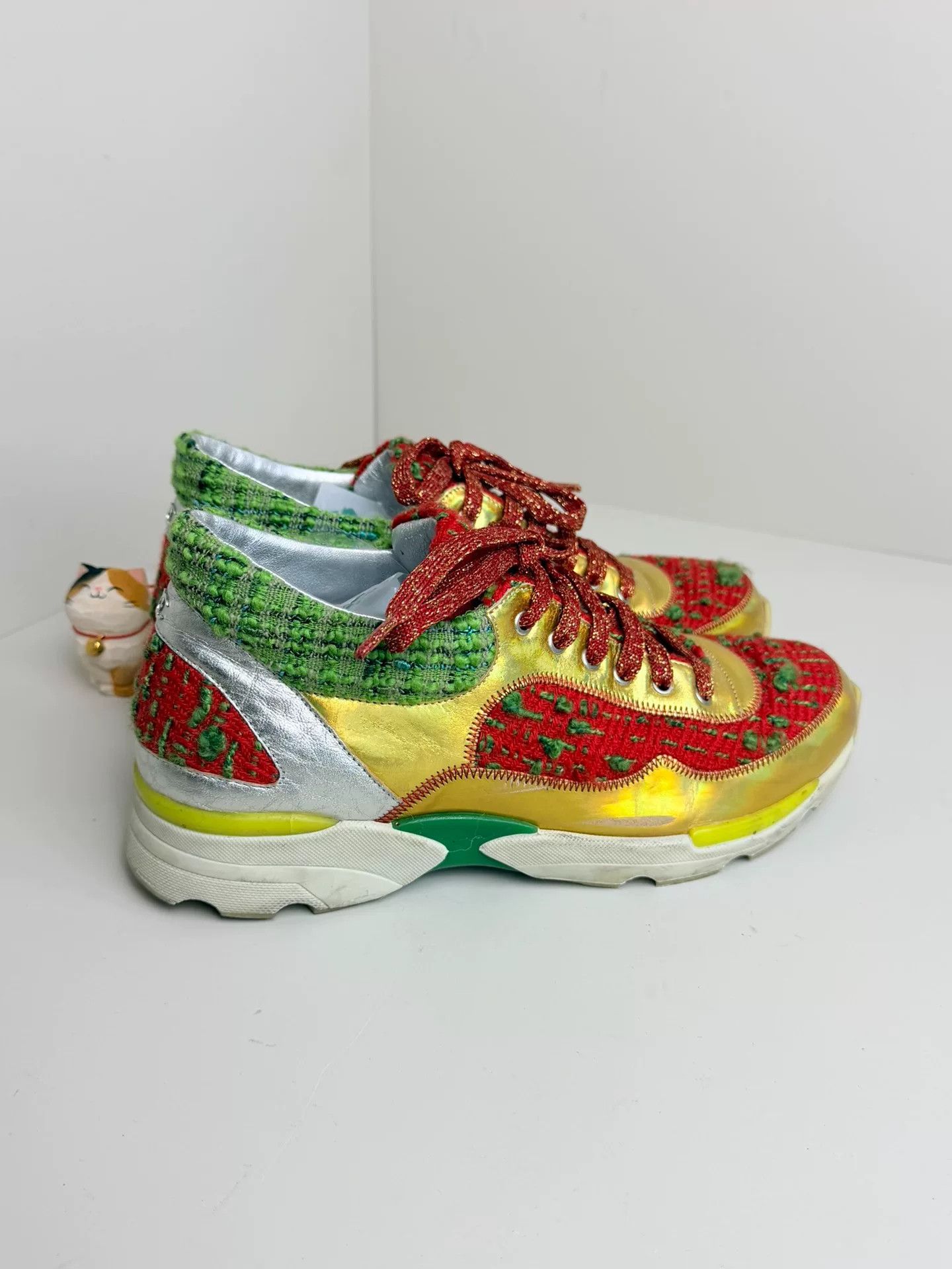 Chanel Chanel Wool Multi Lowtop Sneakers us_7-5 Women Size US 7.5 / IT 37.5 - 2 Thumbnail