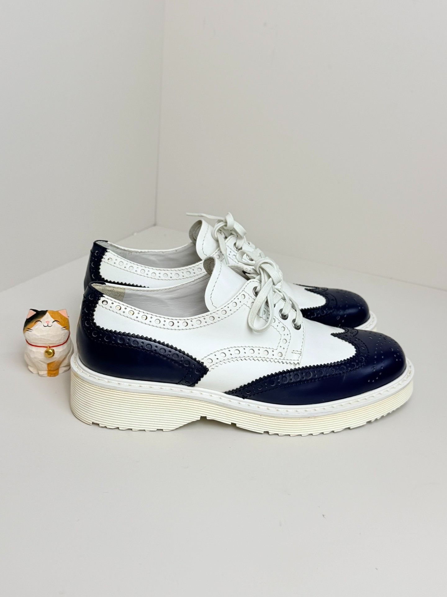 Prada Prada Casual Lowtop Sneakers us_7-5 Women Size US 7.5 / IT 37.5 - 2 Thumbnail