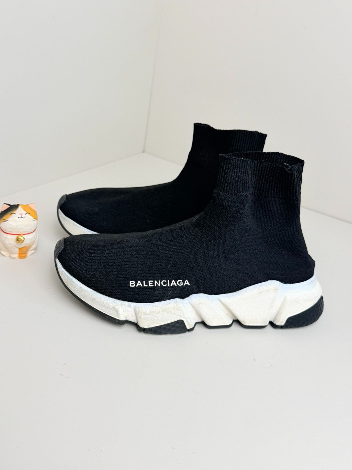 Balenciaga Balenciaga Black Hitop Sneakers it_34-5 Women Size US 4.5 / IT 34.5 - 2 Thumbnail