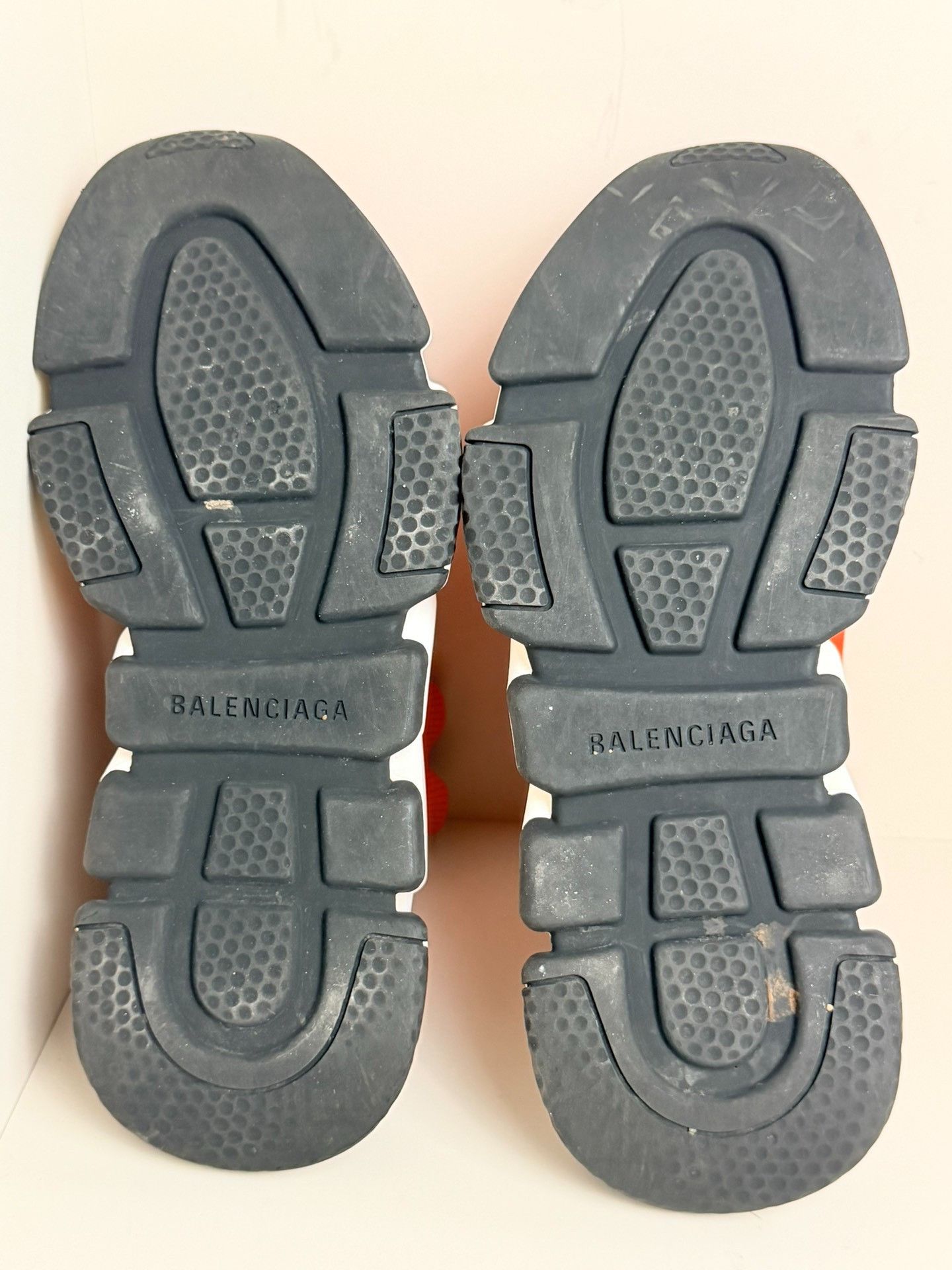 Balenciaga Balenciaga Retro Red Hitop Sneakers us_7 Women Size US 7 / IT 37 - 6 Thumbnail