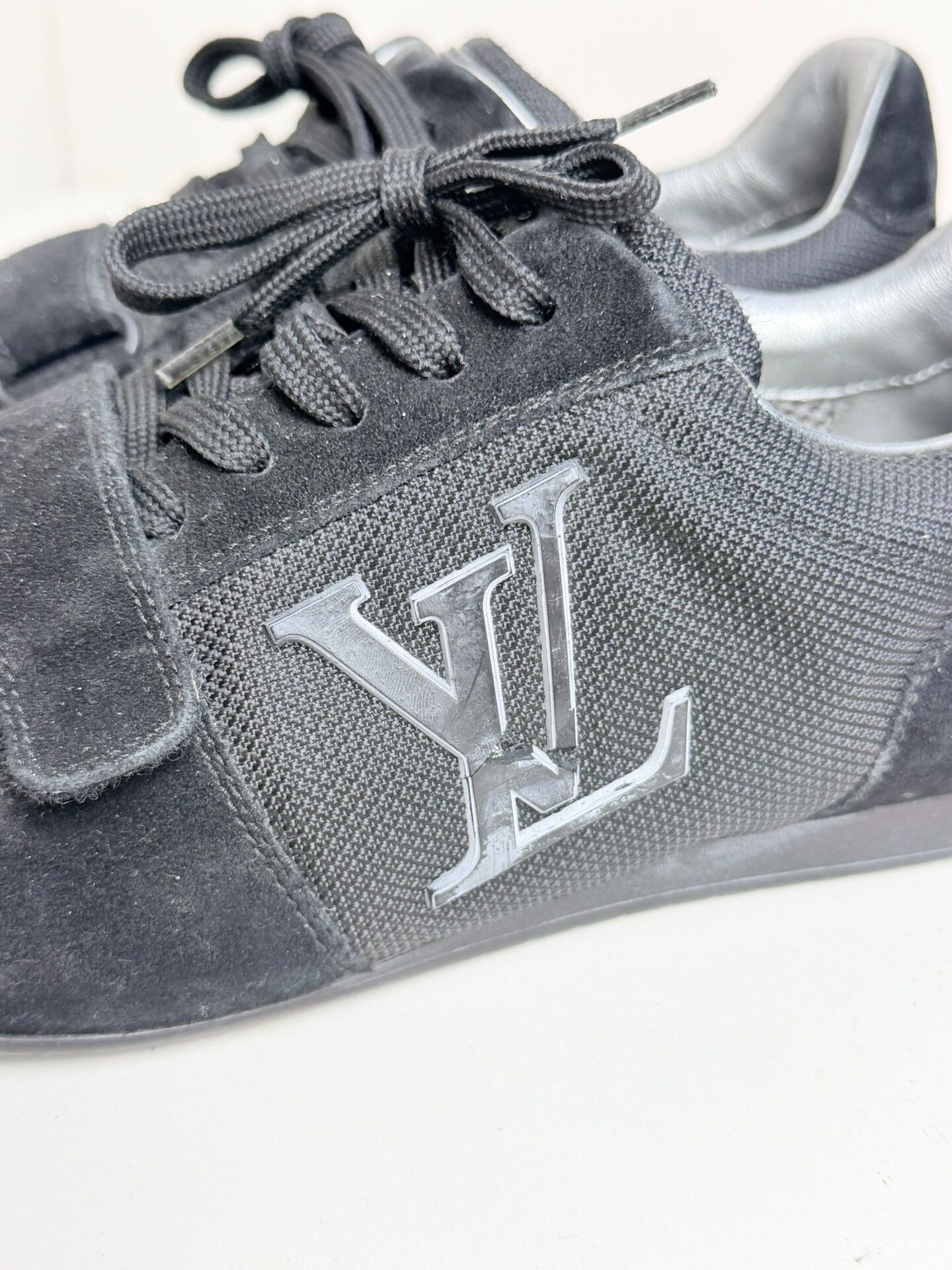 Louis Vuitton Louis Vuitton Casual Lowtop Sneakers 6 Men Size US 6 / EU 39 - 6 Thumbnail