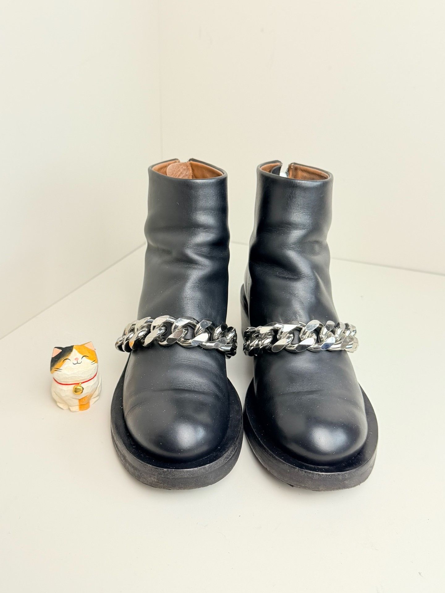 Givenchy Givenchy Black Boots us_7-5 Women Size US 7.5 / IT 37.5 - 2 Thumbnail