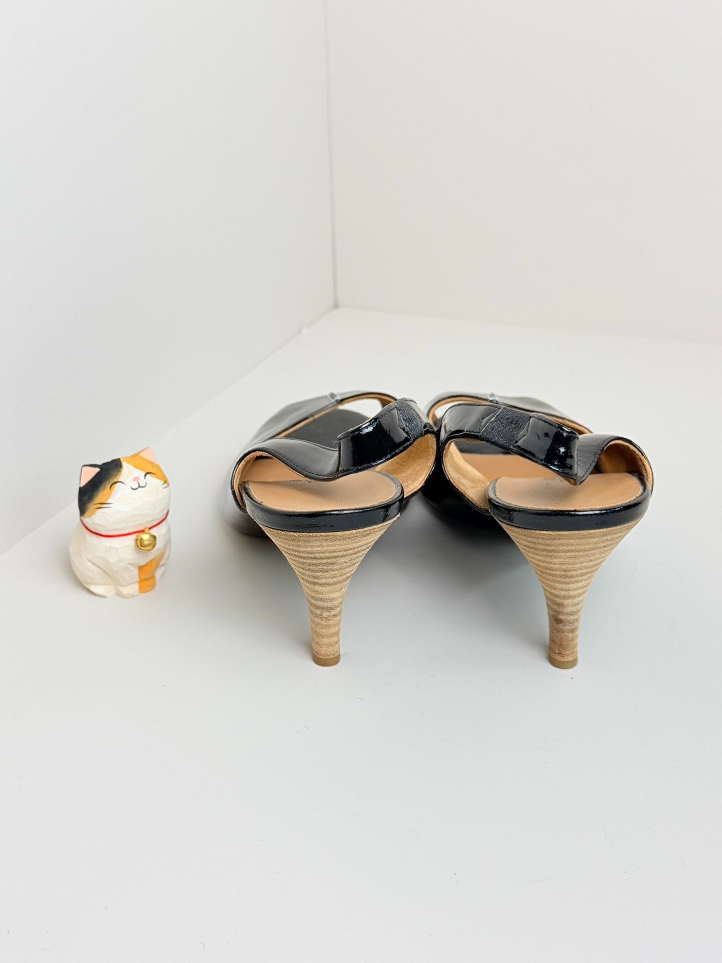 Hermes Hermes Leather Sandals us_7-5 Women Size US 7.5 / IT 37.5 - 5 Thumbnail