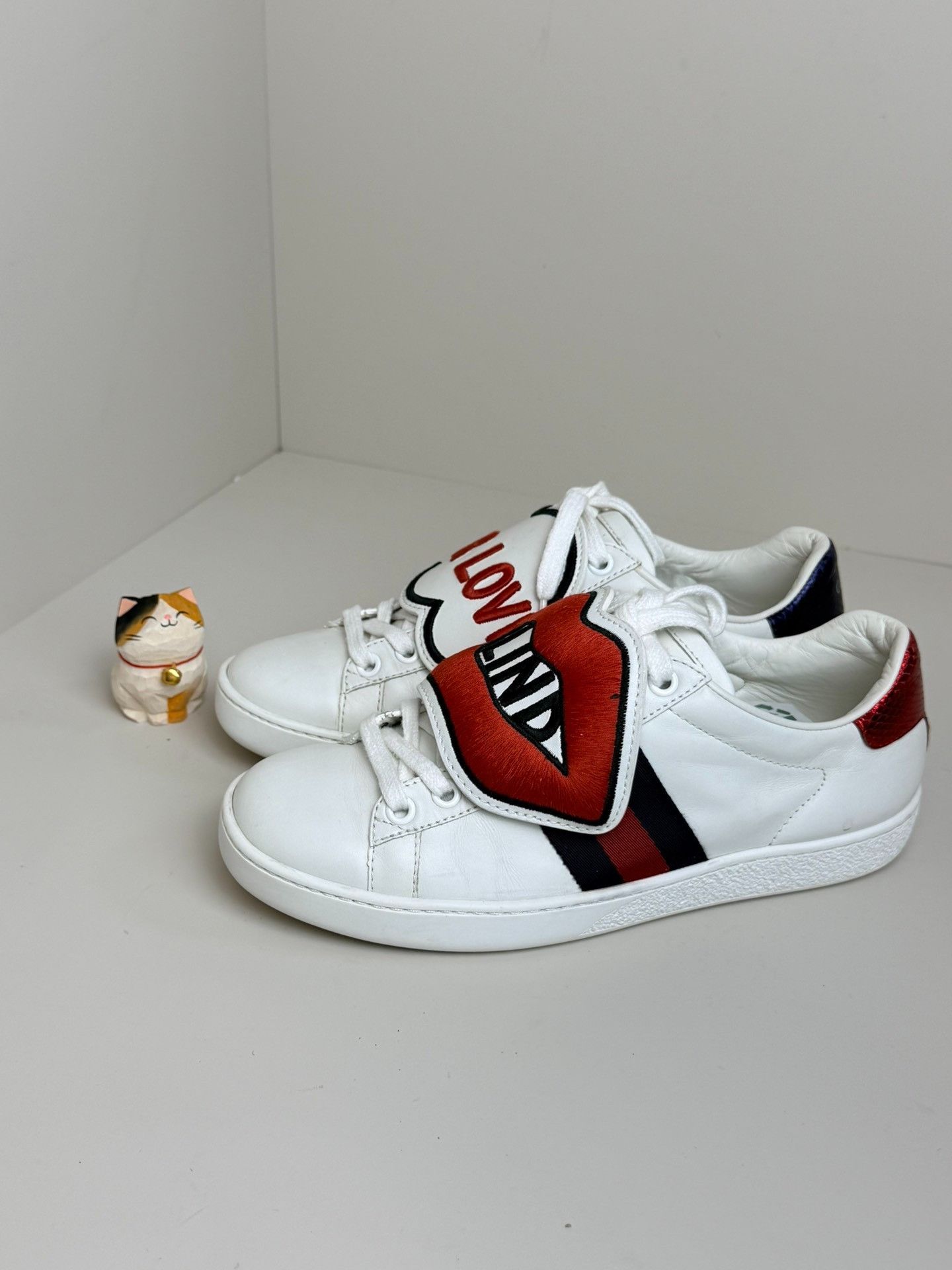 Gucci Gucci White Lowtop Sneakers us_5 Women Size US 5 / IT 35 - 3 Thumbnail