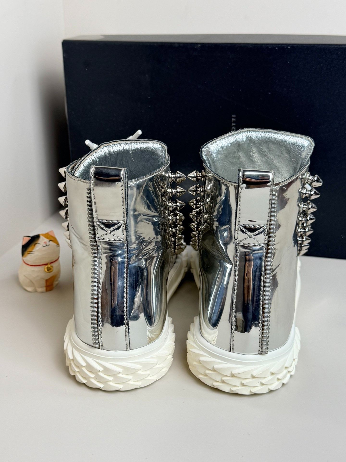 Giuseppe Zanotti Giuseppe Zanotti Silver Hitop Sneakers us_5-5 Women Size US 5.5 / IT 35.5 - 4 Thumbnail