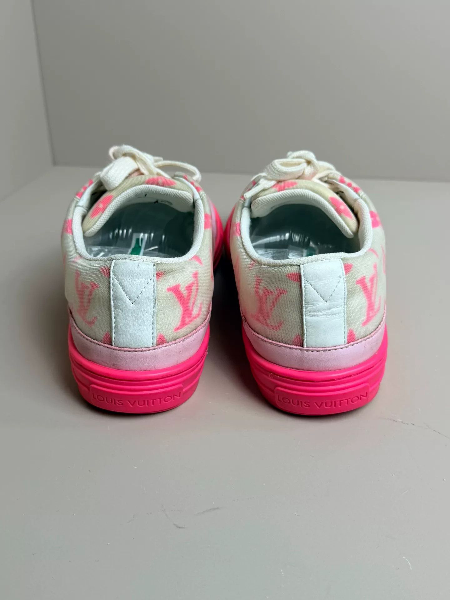 Louis Vuitton Louis Vuitton Pink Lowtop Sneakers us_7 Women Size US 7 / IT 37 - 4 Thumbnail