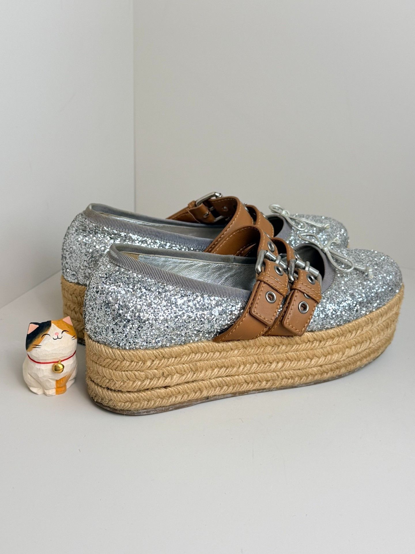 Miu Miu Miu Miu Silver Lowtop Sneakers us_7 Women Size US 7 / IT 37 - 2 Thumbnail