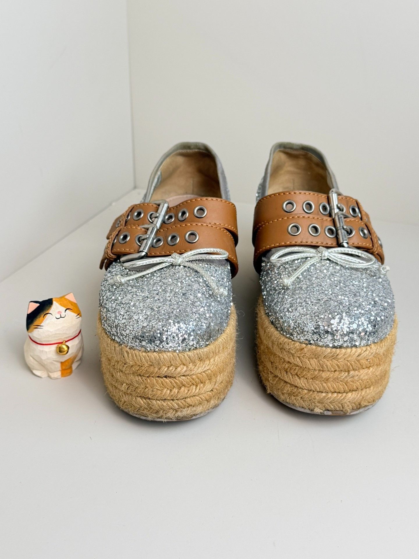 Miu Miu Miu Miu Silver Lowtop Sneakers us_7 Women Size US 7 / IT 37 - 3 Thumbnail
