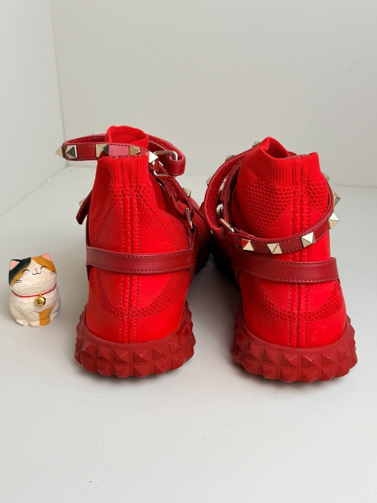Valentino Valentino Hitop Sneakers us_7 Women Size US 7 / IT 37 - 4 Thumbnail