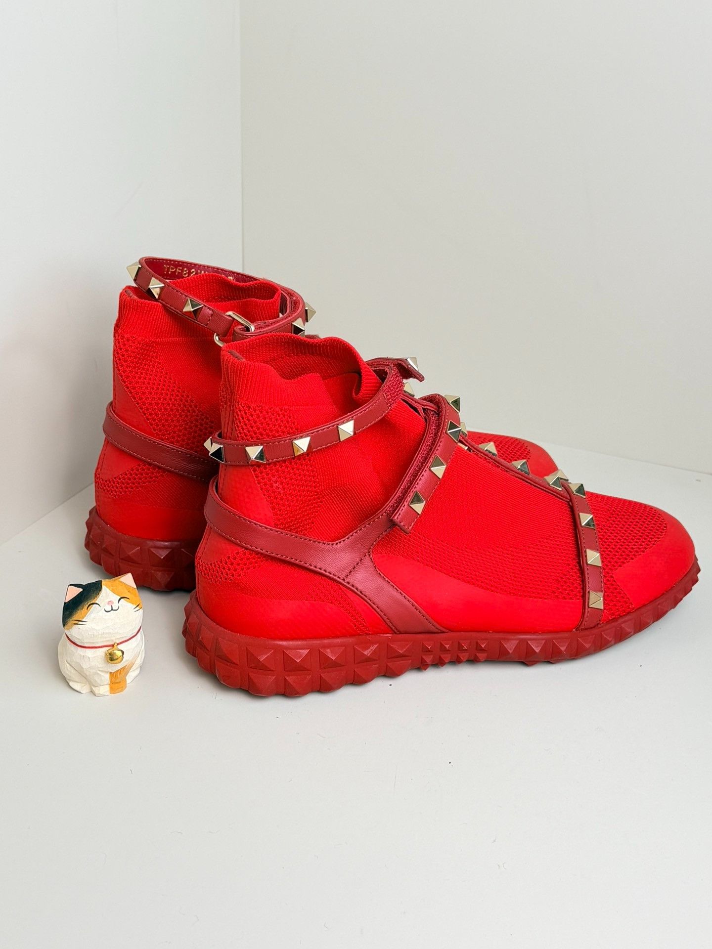 Valentino Valentino Hitop Sneakers us_7 Women Size US 7 / IT 37 - 3 Thumbnail