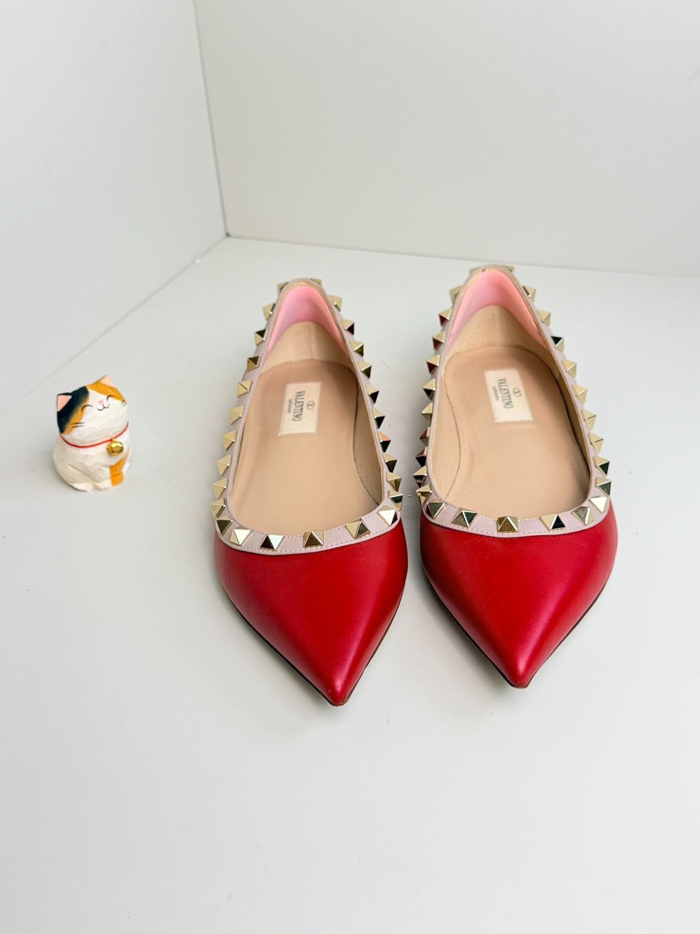 Valentino Valentino Red Lowtop Sneakers us_7 Women Size US 7 / IT 37 - 2 Thumbnail