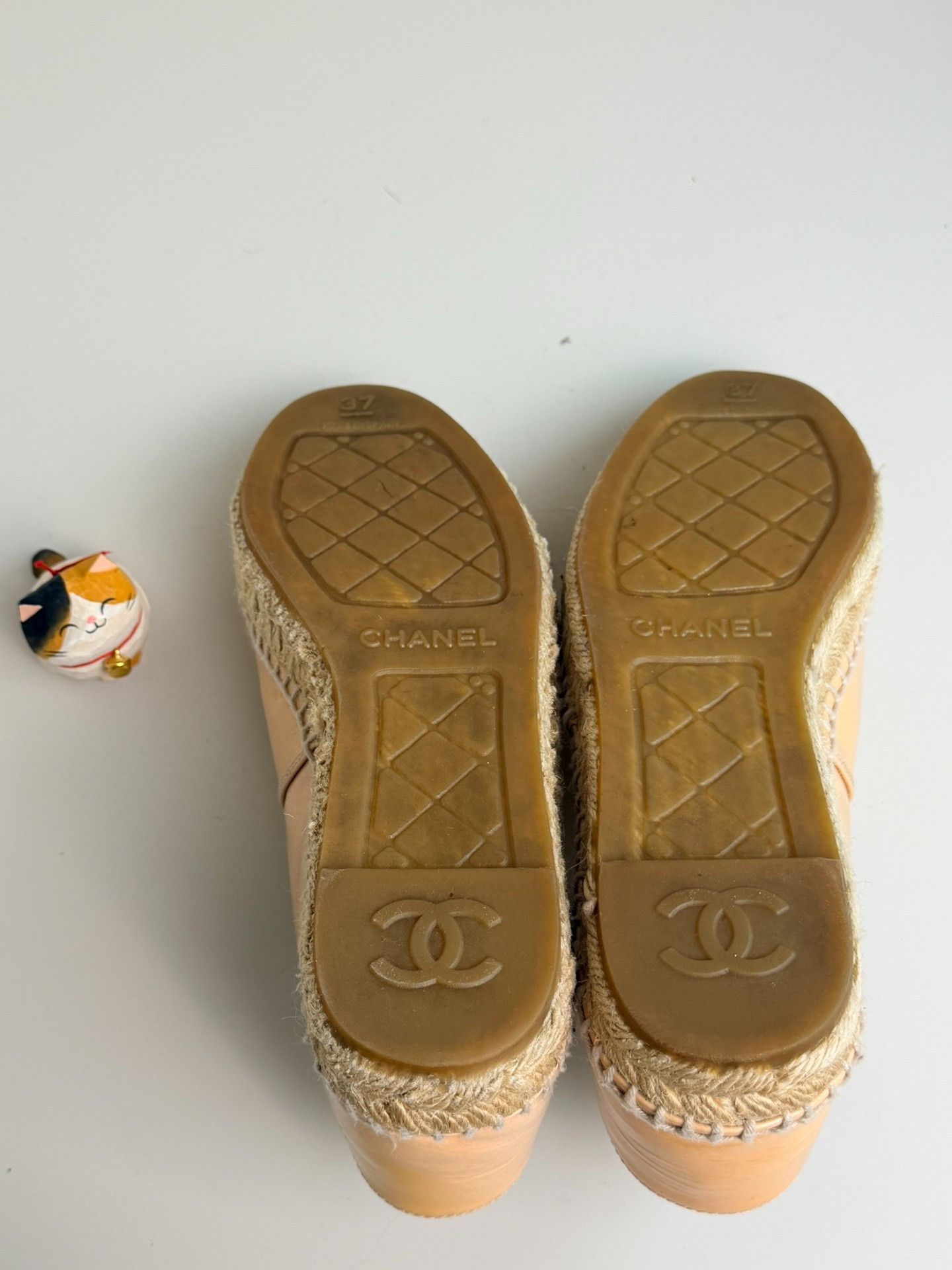 Chanel Chanel Patent Lowtop Sneakers us_7 Women Size US 7 / IT 37 - 5 Thumbnail