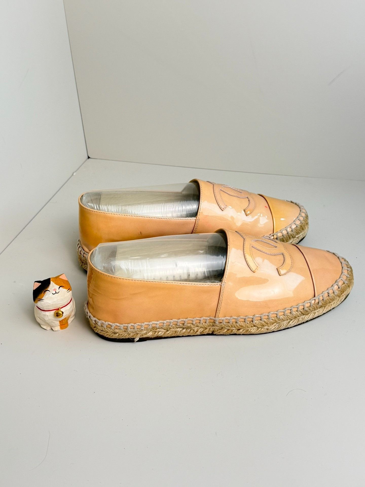 Chanel Chanel Patent Lowtop Sneakers us_7 Women Size US 7 / IT 37 - 2 Thumbnail