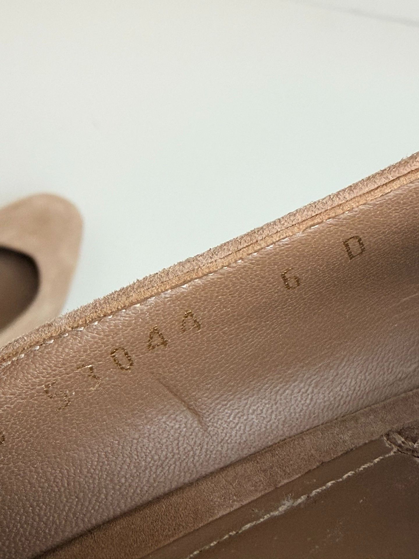 Salvatore Ferragamo Salvatore Ferragamo Suede Lowtop Sneakers us_6 Women Size US 6 / IT 36 - 6 Thumbnail