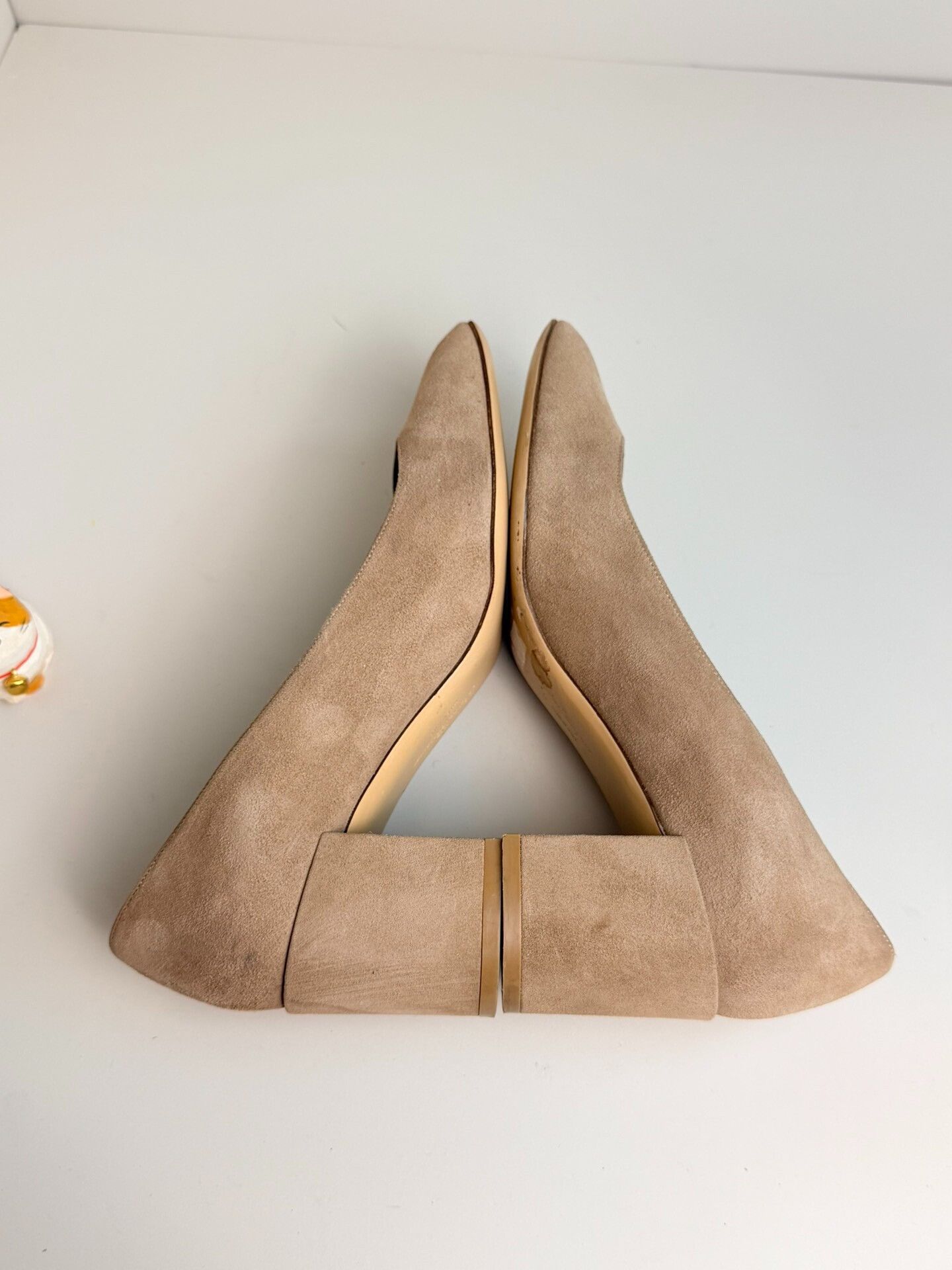 Salvatore Ferragamo Salvatore Ferragamo Suede Lowtop Sneakers us_6 Women Size US 6 / IT 36 - 5 Thumbnail