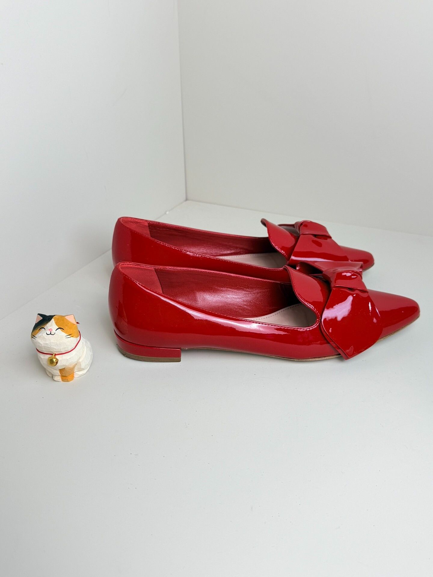 Miu Miu Miu Miu Patent Red Lowtop Sneakers us_6 Women Size US 6 / IT 36 - 2 Thumbnail