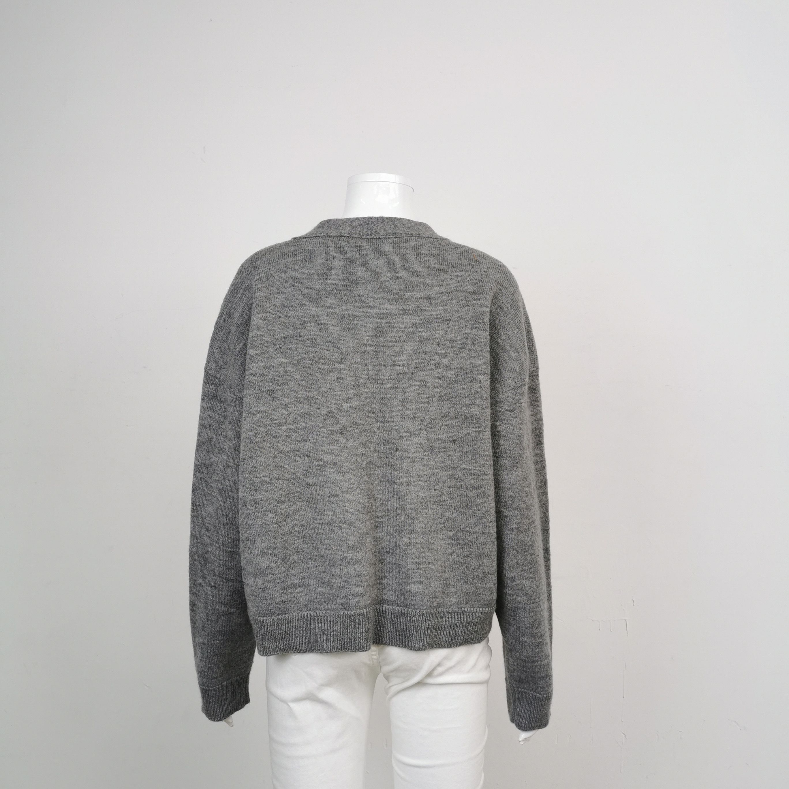 Gucci Gucci Gray Wool V-Neck Cardigan Size US S Size US S / EU 44-46 / 1 - 3 Thumbnail
