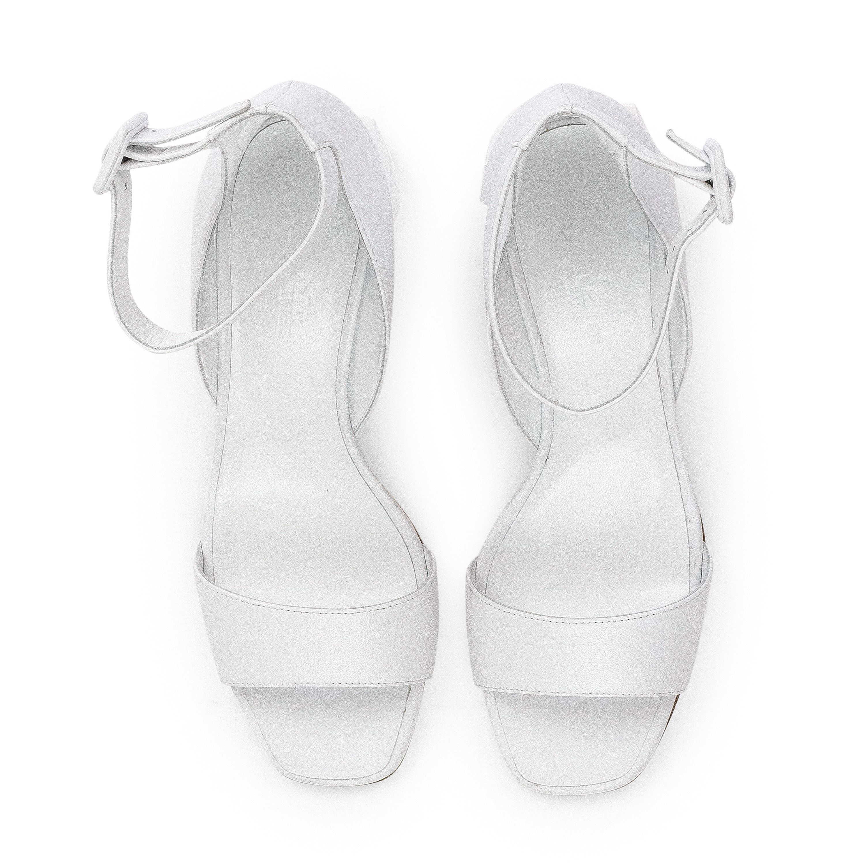 Hermes NIB HERMÈS White Choc Blanc Sandals Size 6.5/36.5 Size US 6.5 / IT 36.5 - 4 Thumbnail