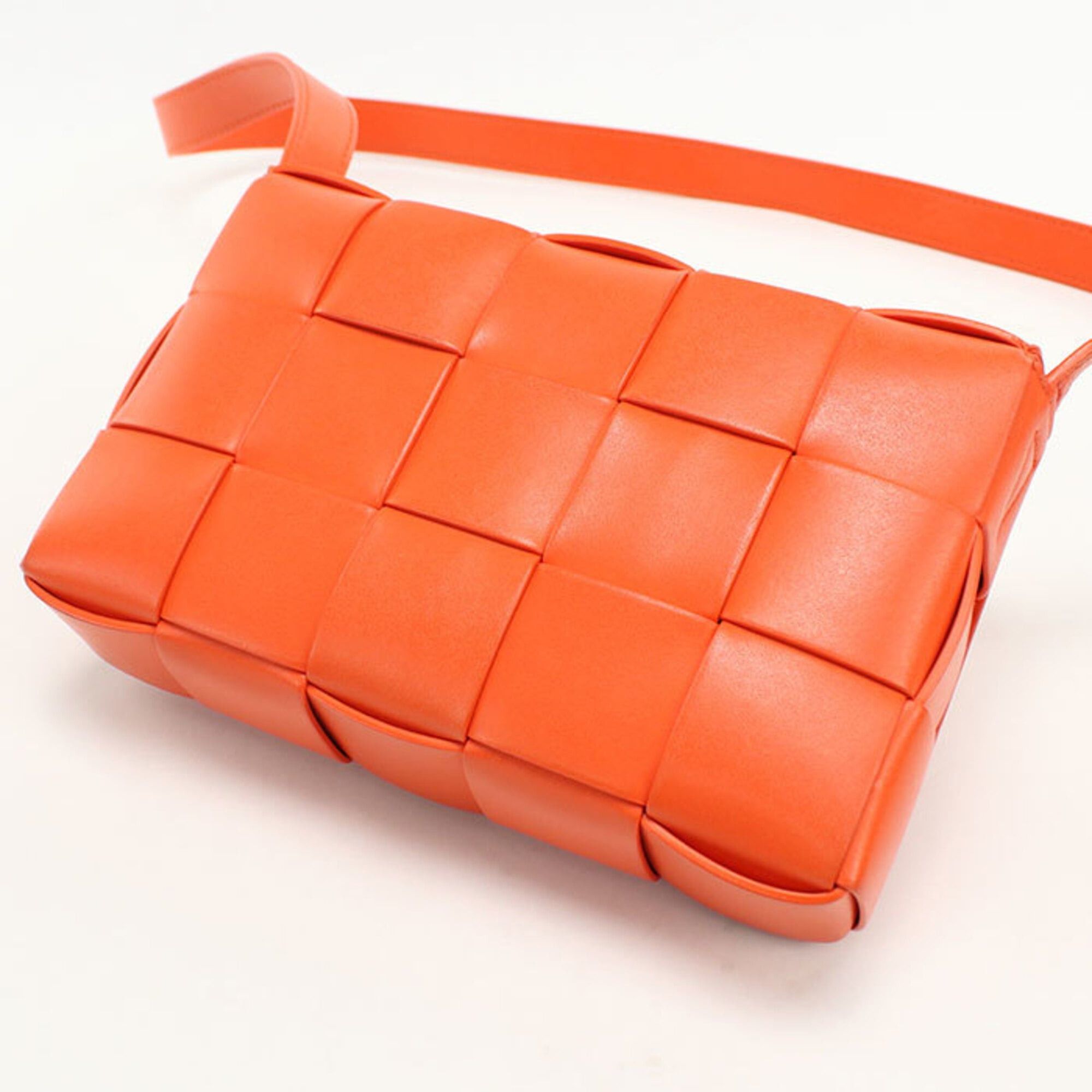 Bottega Veneta Bottega Veneta Crossbody Shoulder Bag 737950 Medium Cassette Orange Men's and Women's Size ONE SIZE - 2 Thumbnail