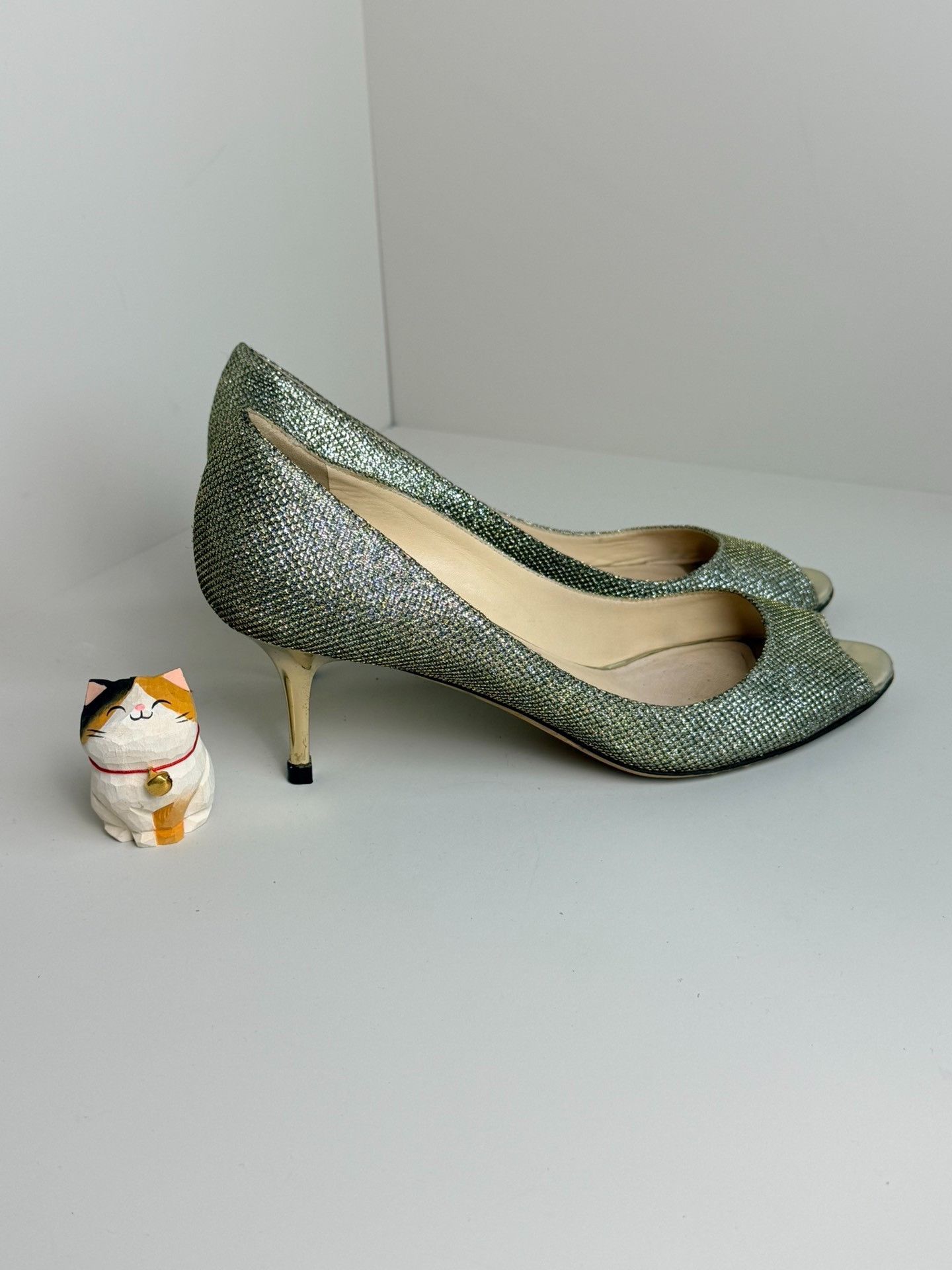 Jimmy Choo Jimmy Choo Gold Lowtop Sneakers us_7 Women Size US 7 / IT 37 - 2 Thumbnail