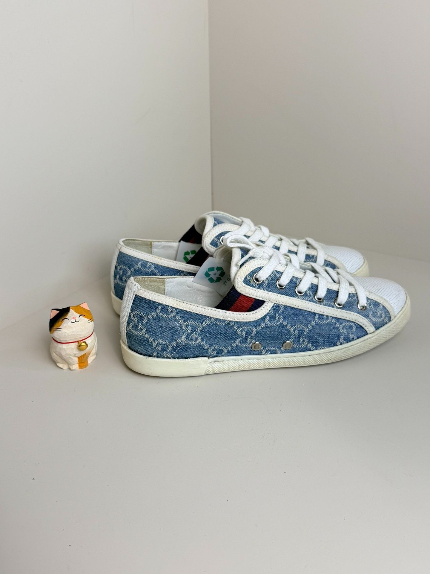 Gucci Gucci Denim Lowtop Sneakers us_6 Women Size US 6 / IT 36 - 2 Thumbnail